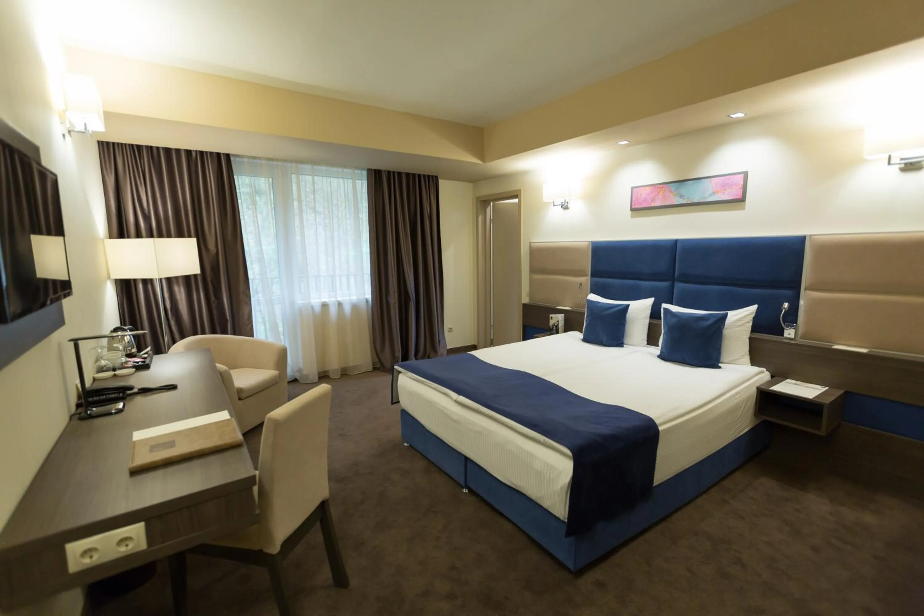 Day, Bed in Belfort Hotel