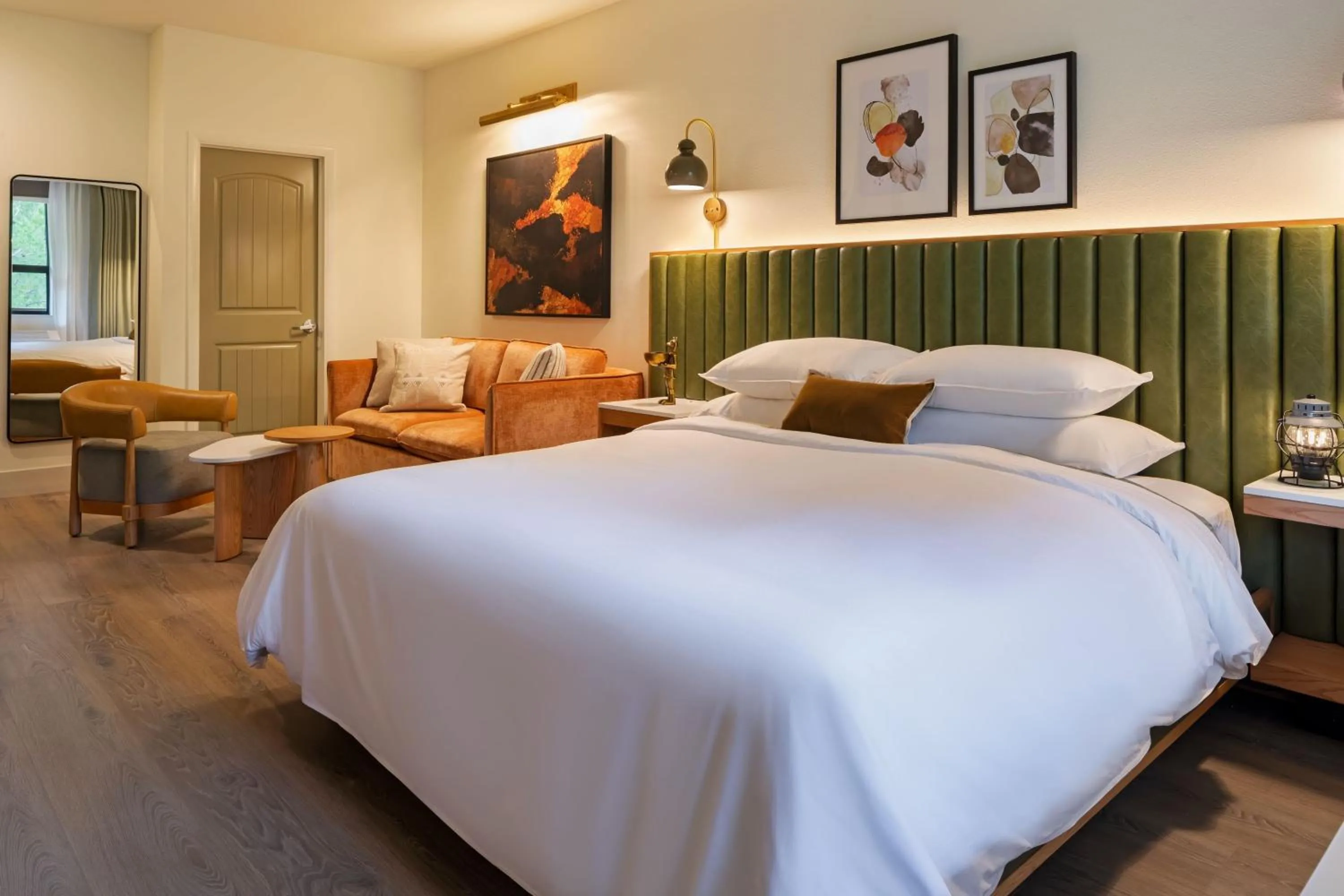 Bedroom, Bed in The Red Cliffs Lodge Zion, a Tribute Portfolio Hotel