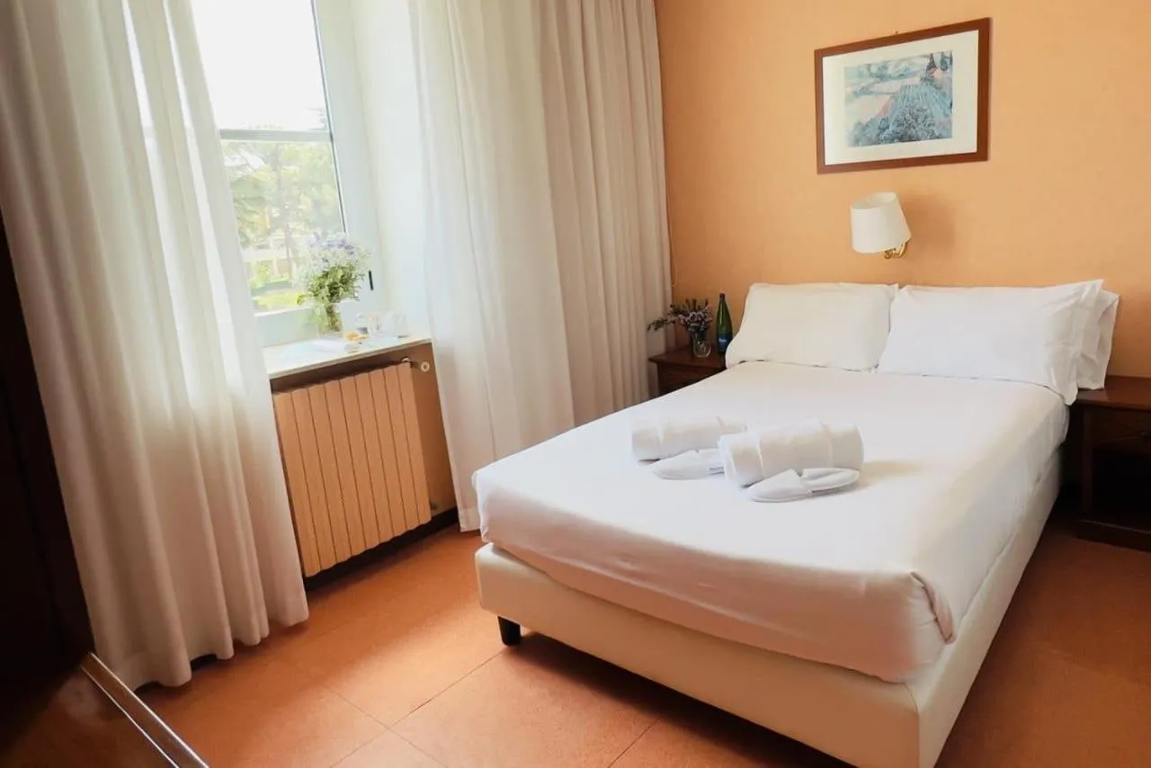 Bed in Hotel Villa Eur