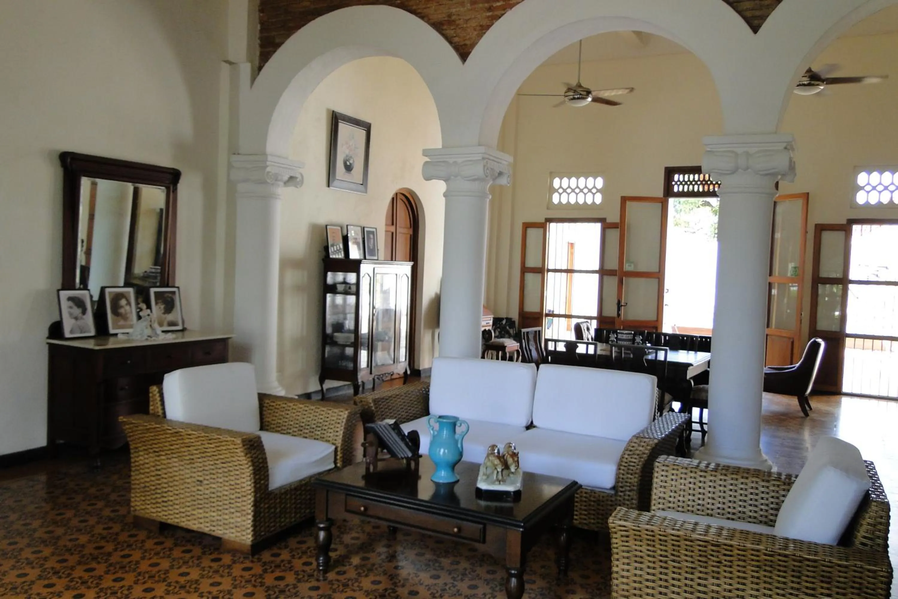 Lounge or bar in Casa Bustamante Hotel Boutique