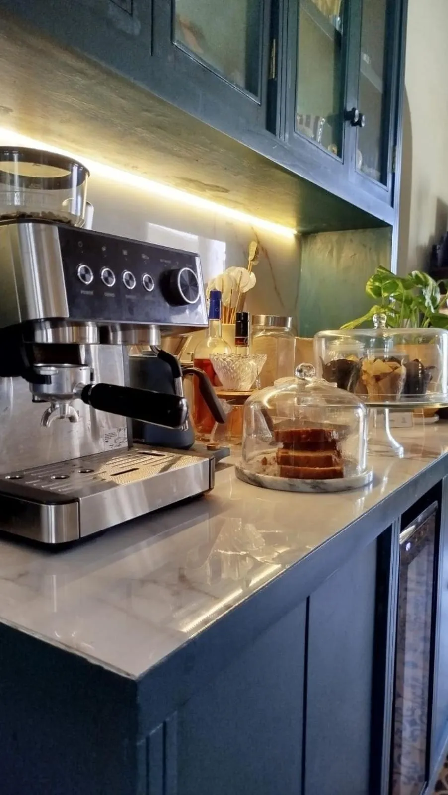 Coffee/tea facilities in Casa Bustamante Hotel Boutique