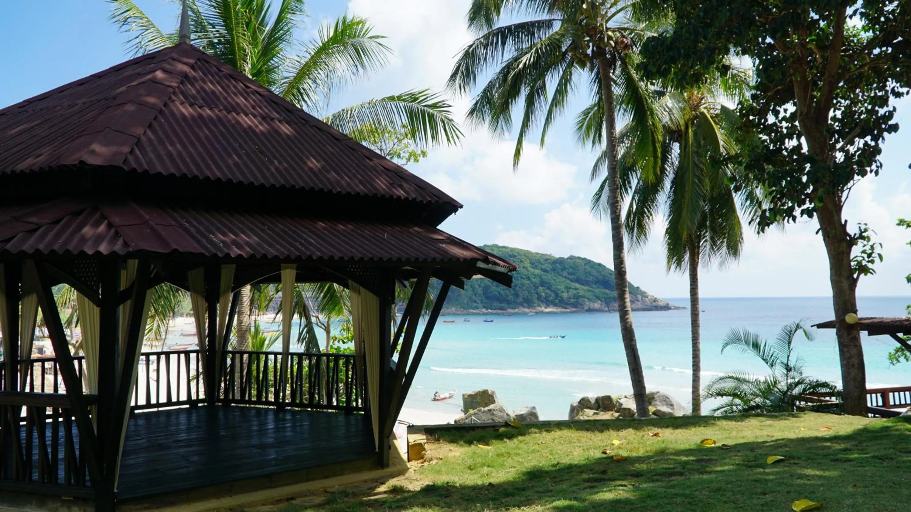 Property building in Aman Dan Laut