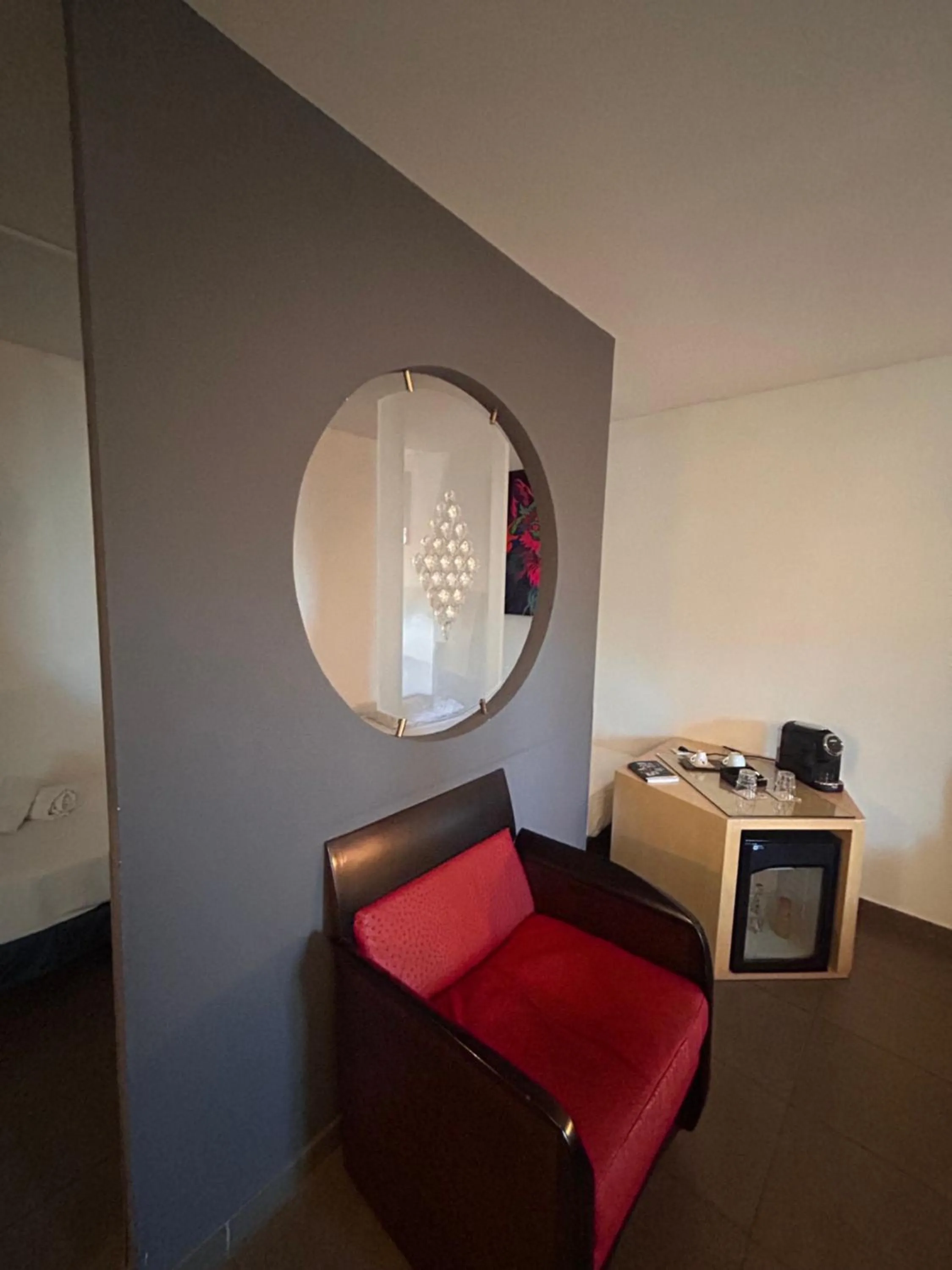 minibar in Logis Hôtel La Fauceille