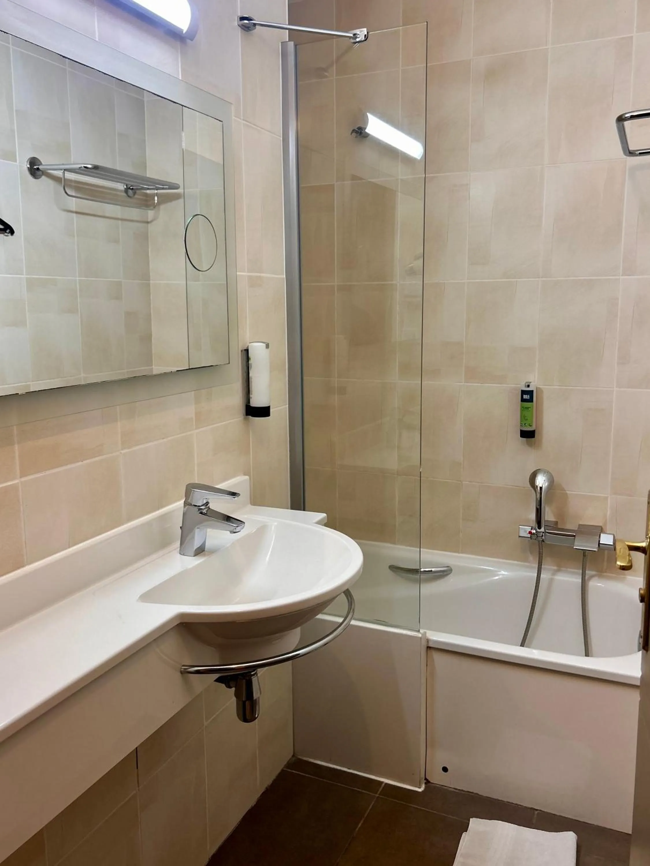 Bathroom in Logis Hôtel La Fauceille