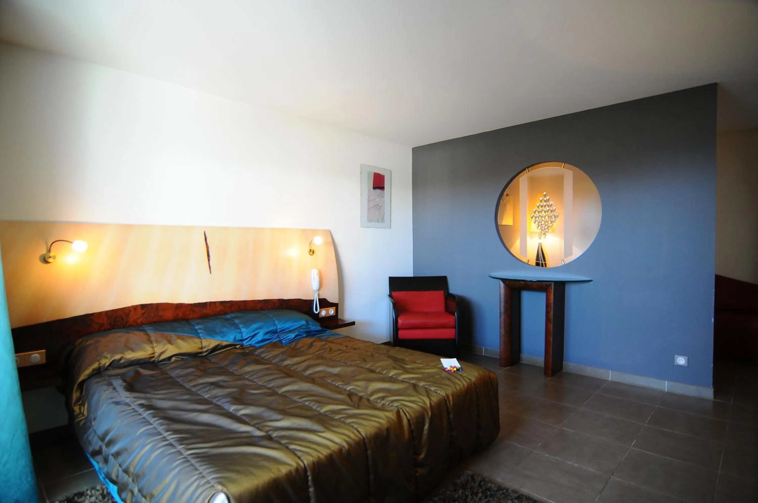 Photo of the whole room, Bed in Logis Hôtel La Fauceille