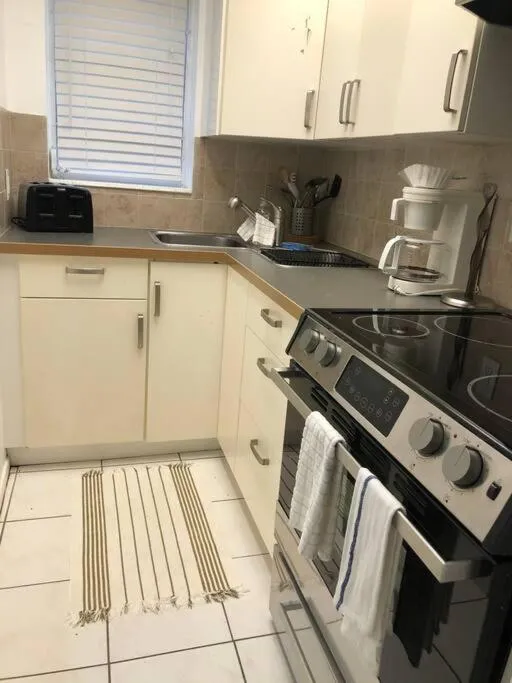 Aloha Apartments On the Intracoastal-Walk to the Beach