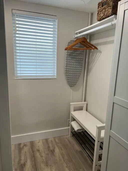 Aloha Apartments On the Intracoastal-Walk to the Beach