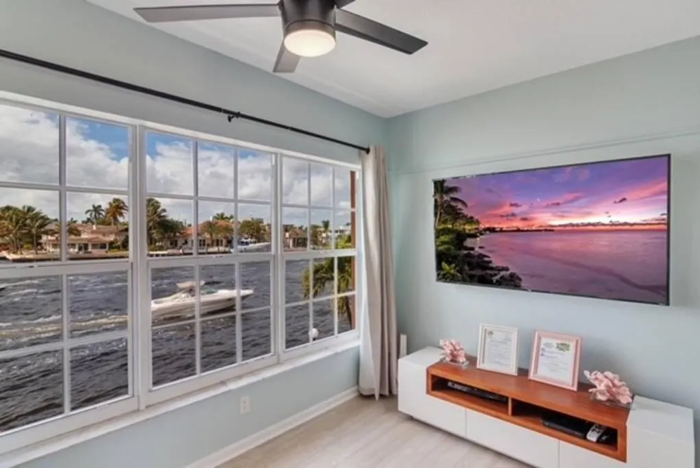 Aloha Apartments On the Intracoastal-Walk to the Beach