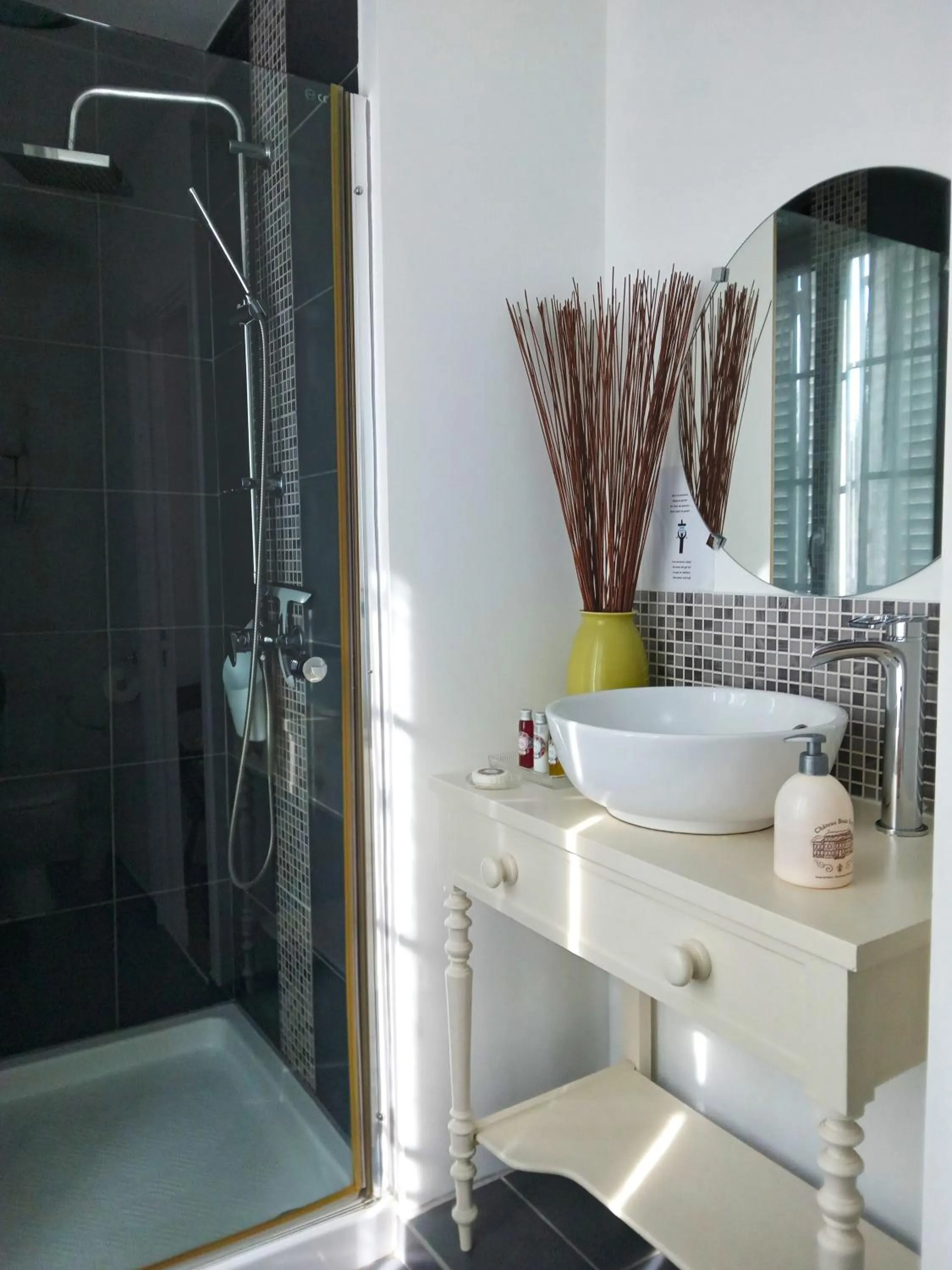 Bedroom in La Belle Vienne