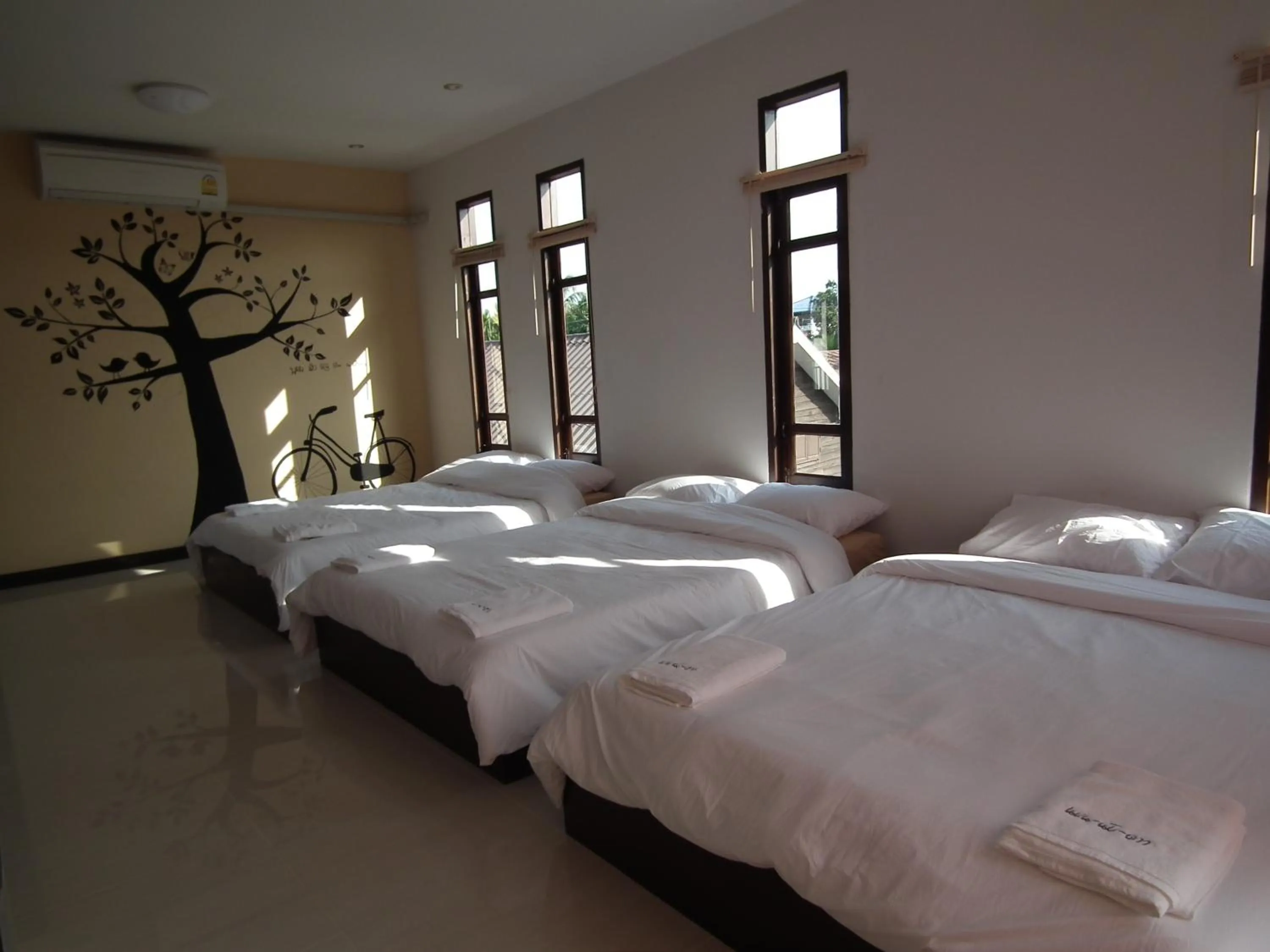 Bed in Norn Nab Dao Rimkhong