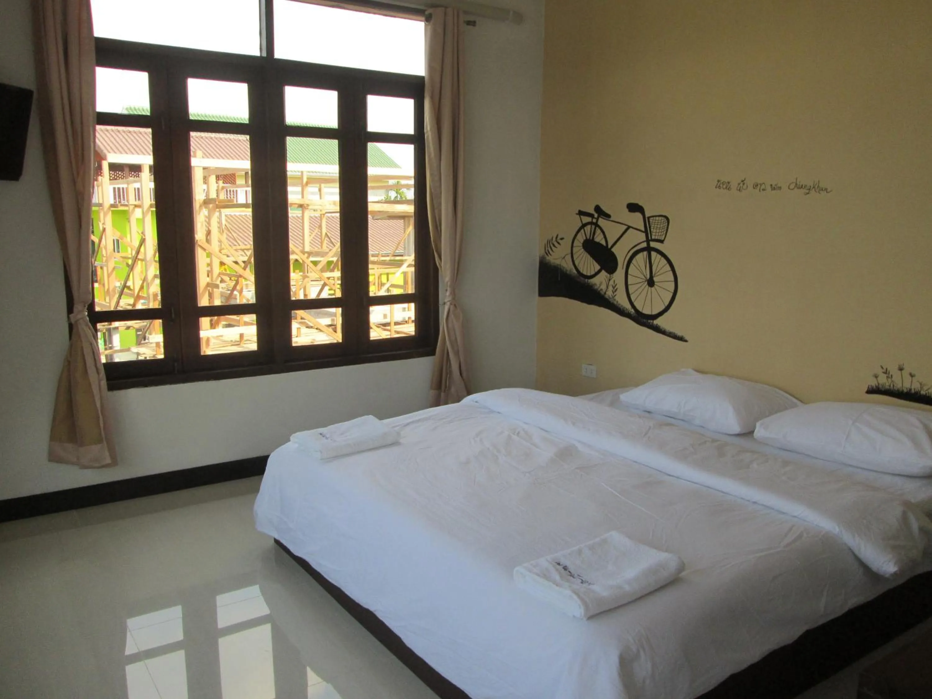 Bed in Norn Nab Dao Rimkhong