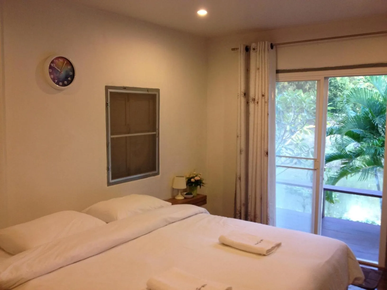 Bed in Norn Nab Dao RimPhu Resort