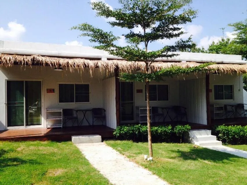 Norn Nab Dao RimPhu Resort