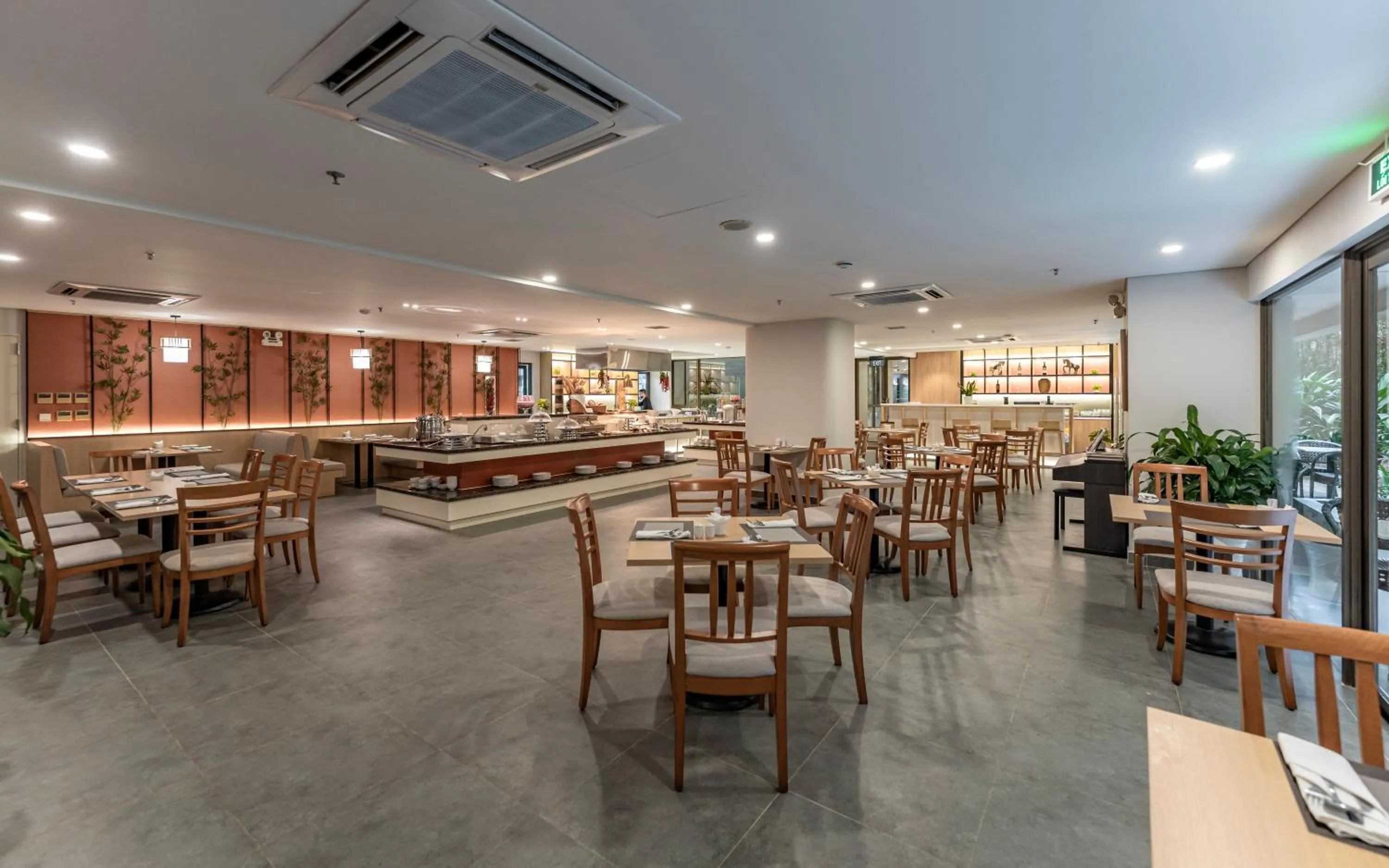 Restaurant/places to eat in Garden View Court Suites Ho Chi Minh City