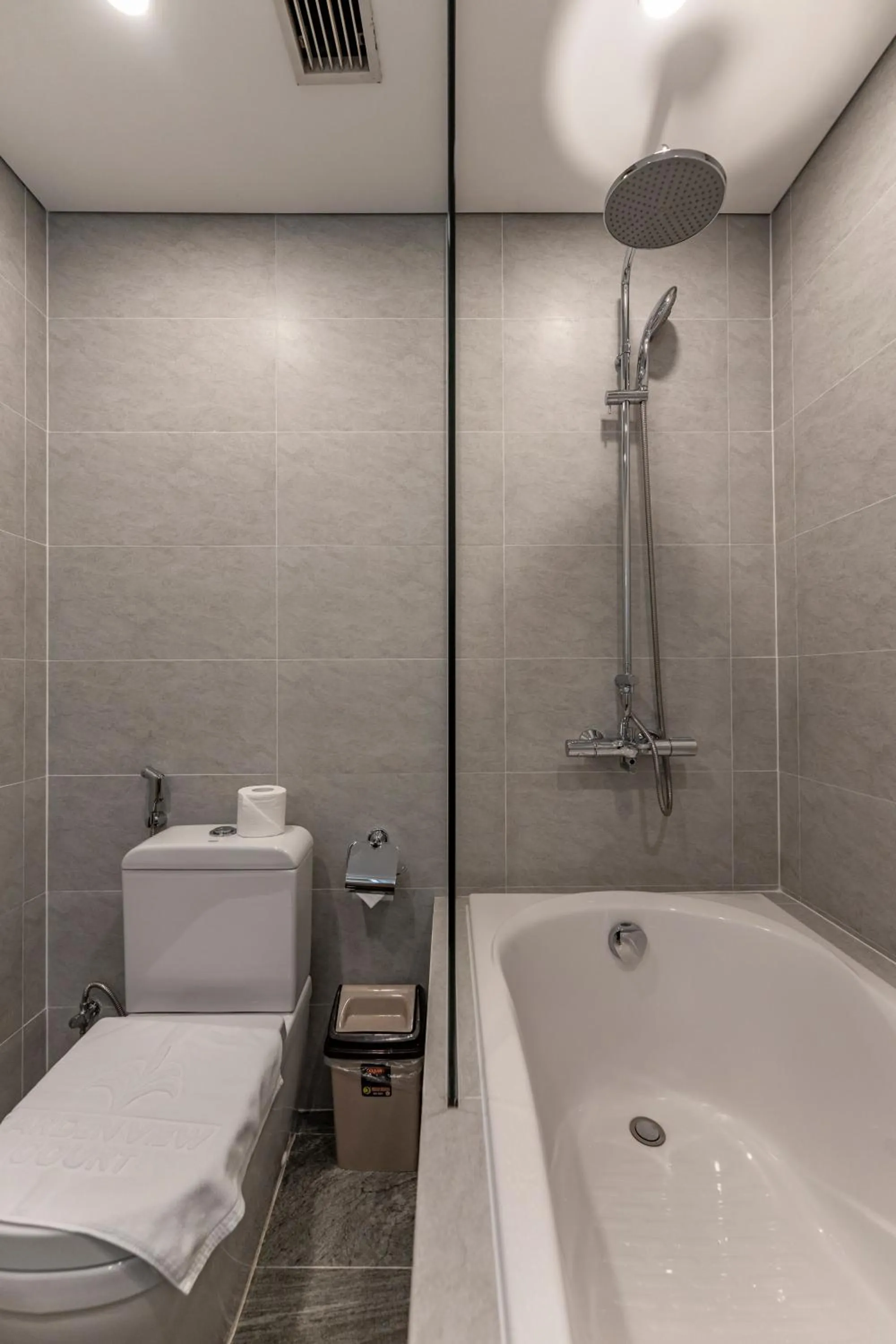 Shower in Garden View Court Suites Ho Chi Minh City