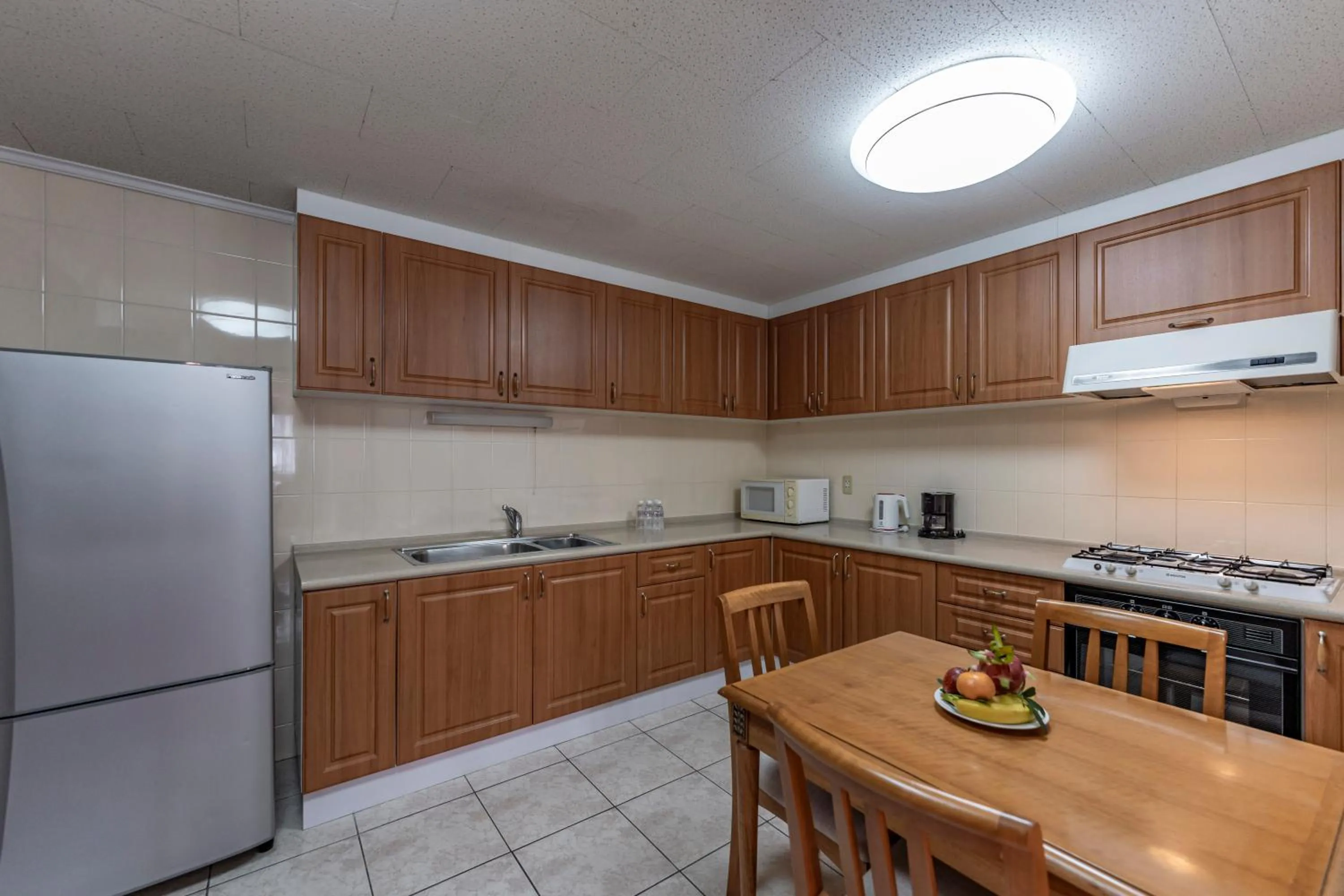 Kitchen or kitchenette in Garden View Court Suites Ho Chi Minh City