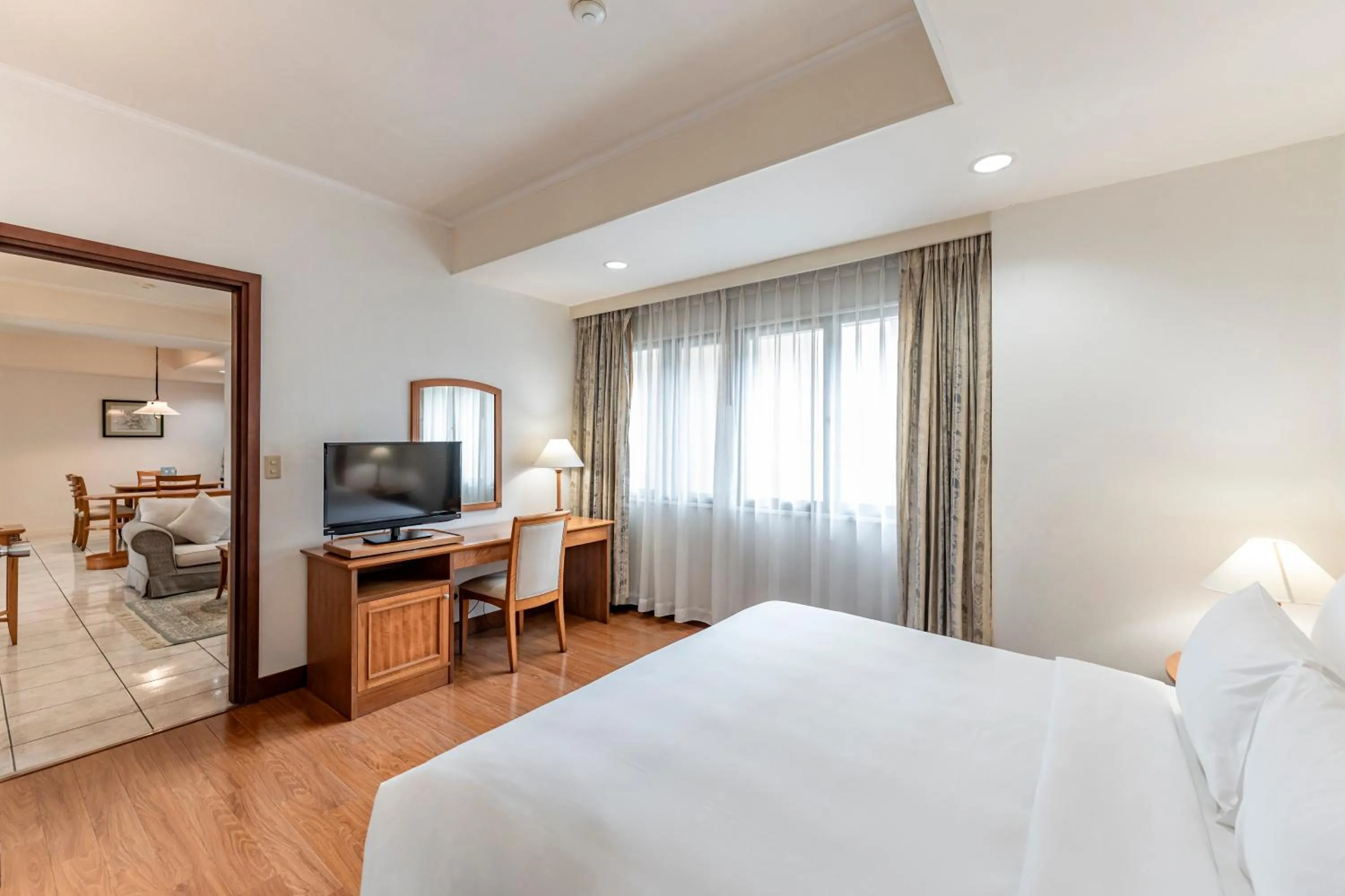 Bed in Garden View Court Suites Ho Chi Minh City