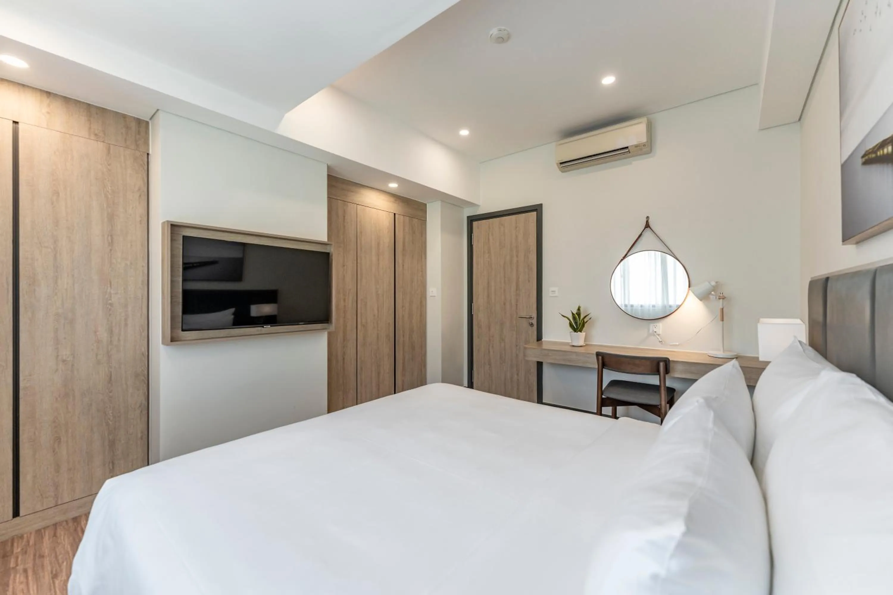 Bed in Garden View Court Suites Ho Chi Minh City