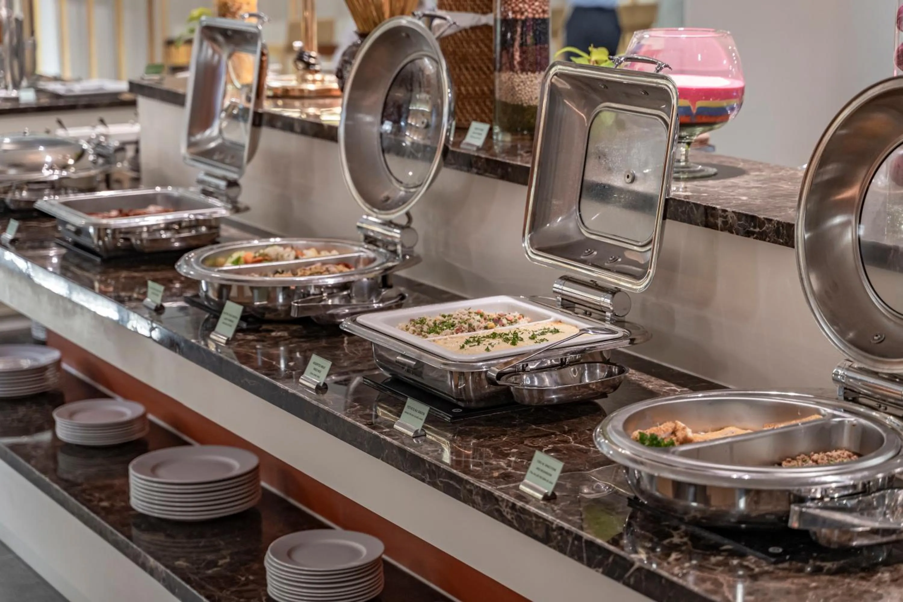 Food and drinks in Garden View Court Suites Ho Chi Minh City