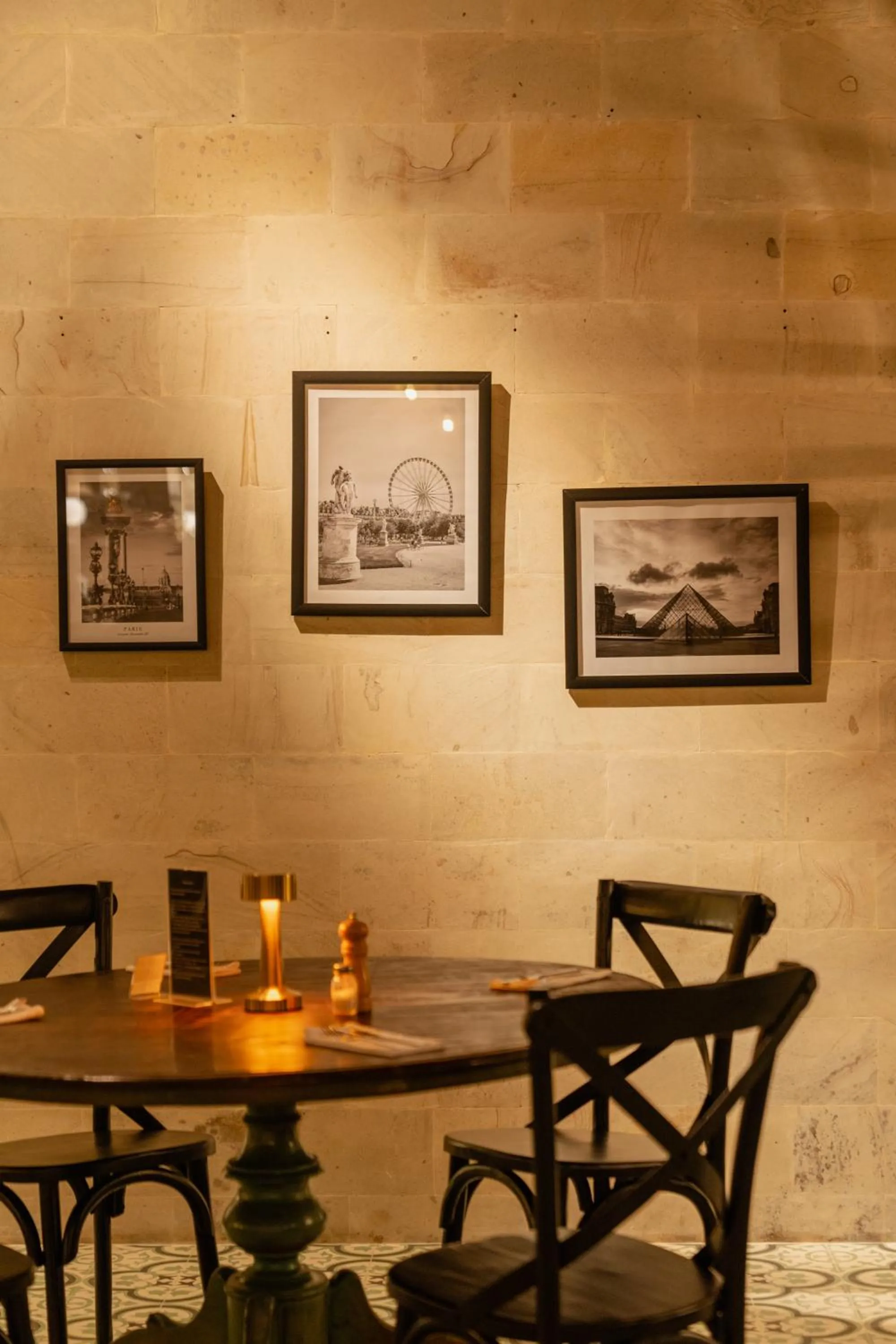 Restaurant/places to eat in Rouge - Villas Ubud