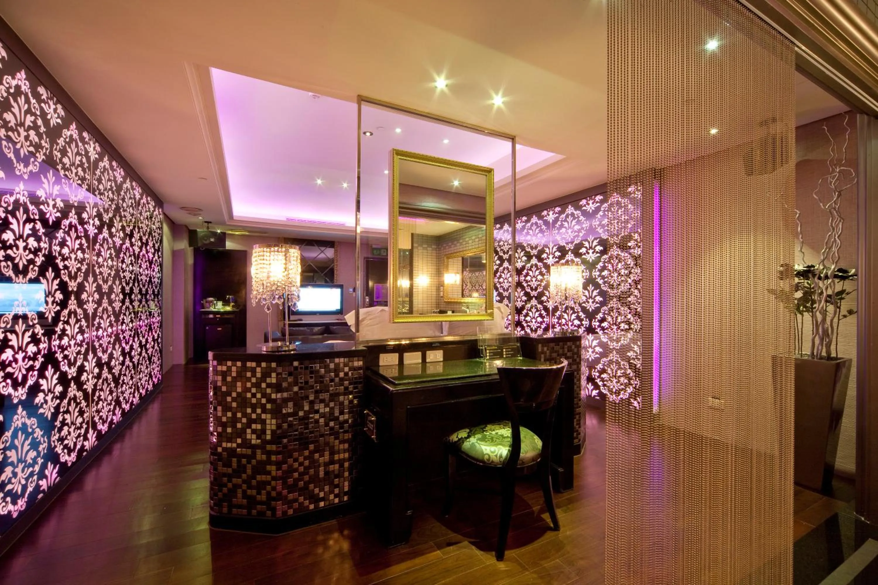 Decorative detail in Wego Hotel - Linsen