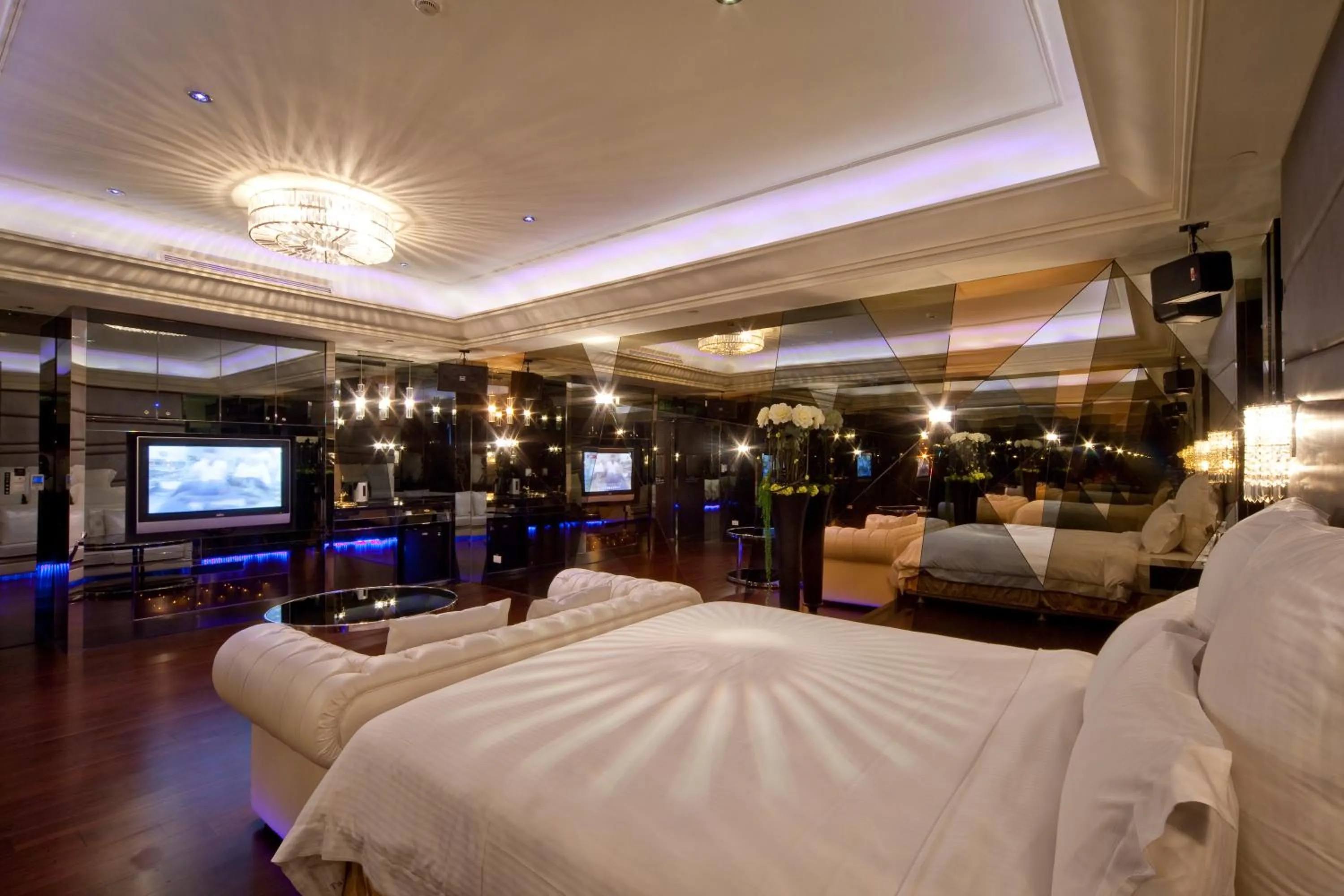 bunk bed, Bed in Wego Hotel - Linsen