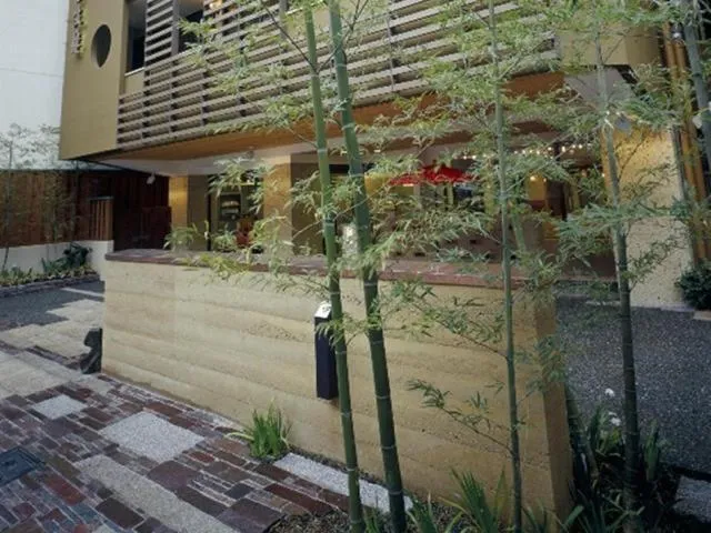 Facade/entrance in Kinparo