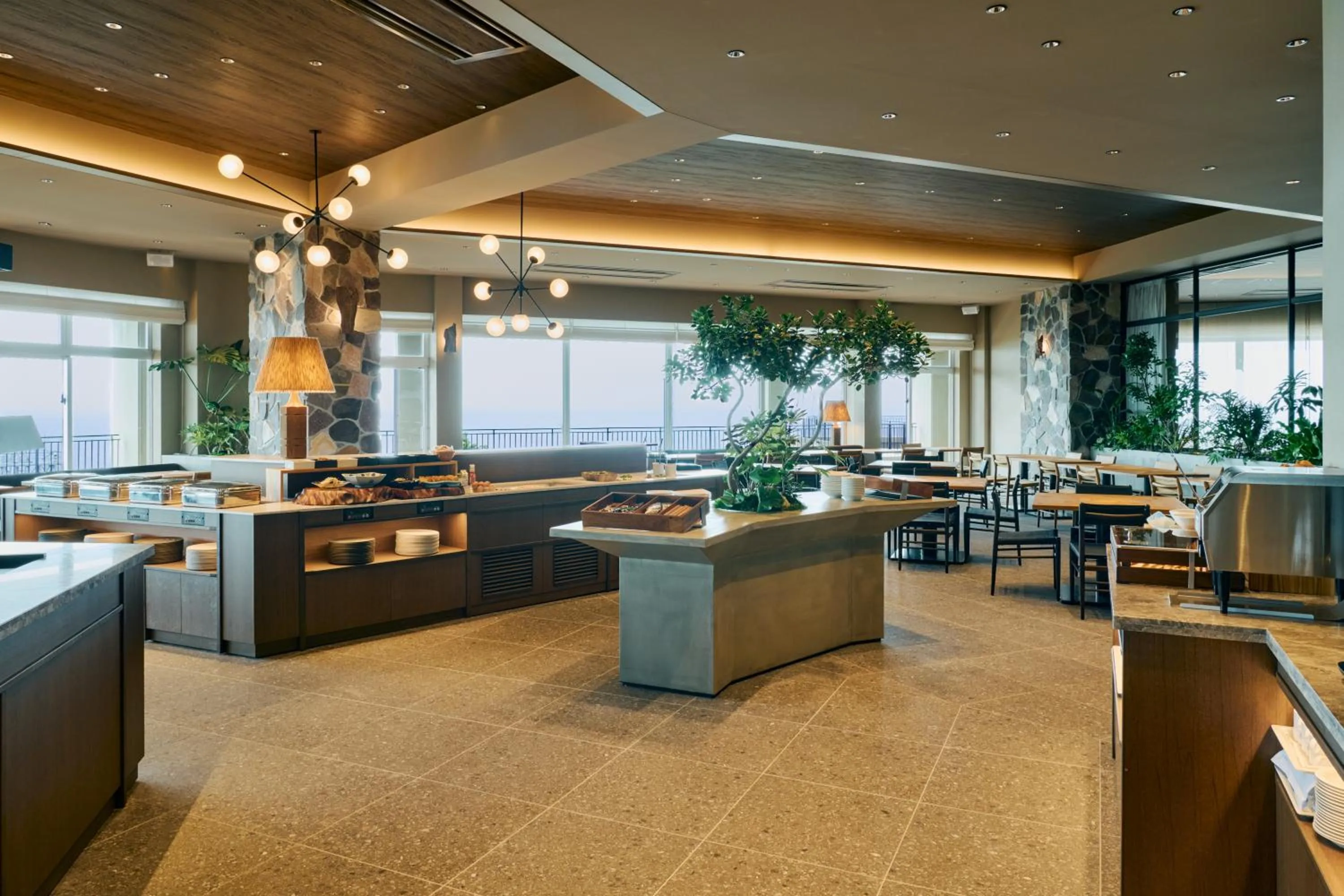 Restaurant/places to eat in samana hotel Yakushima