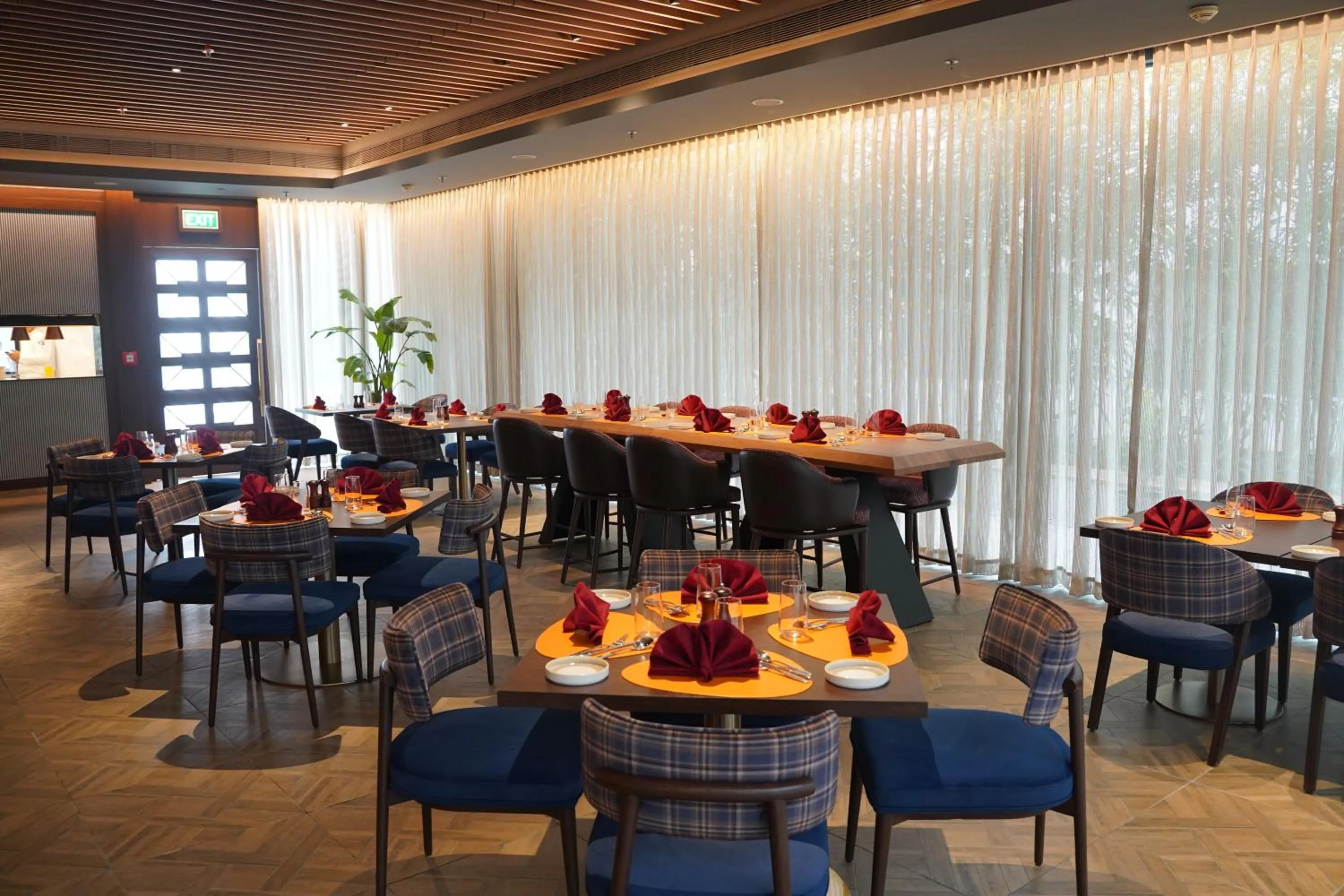 Restaurant/places to eat in Courtyard by Marriott Bhopal