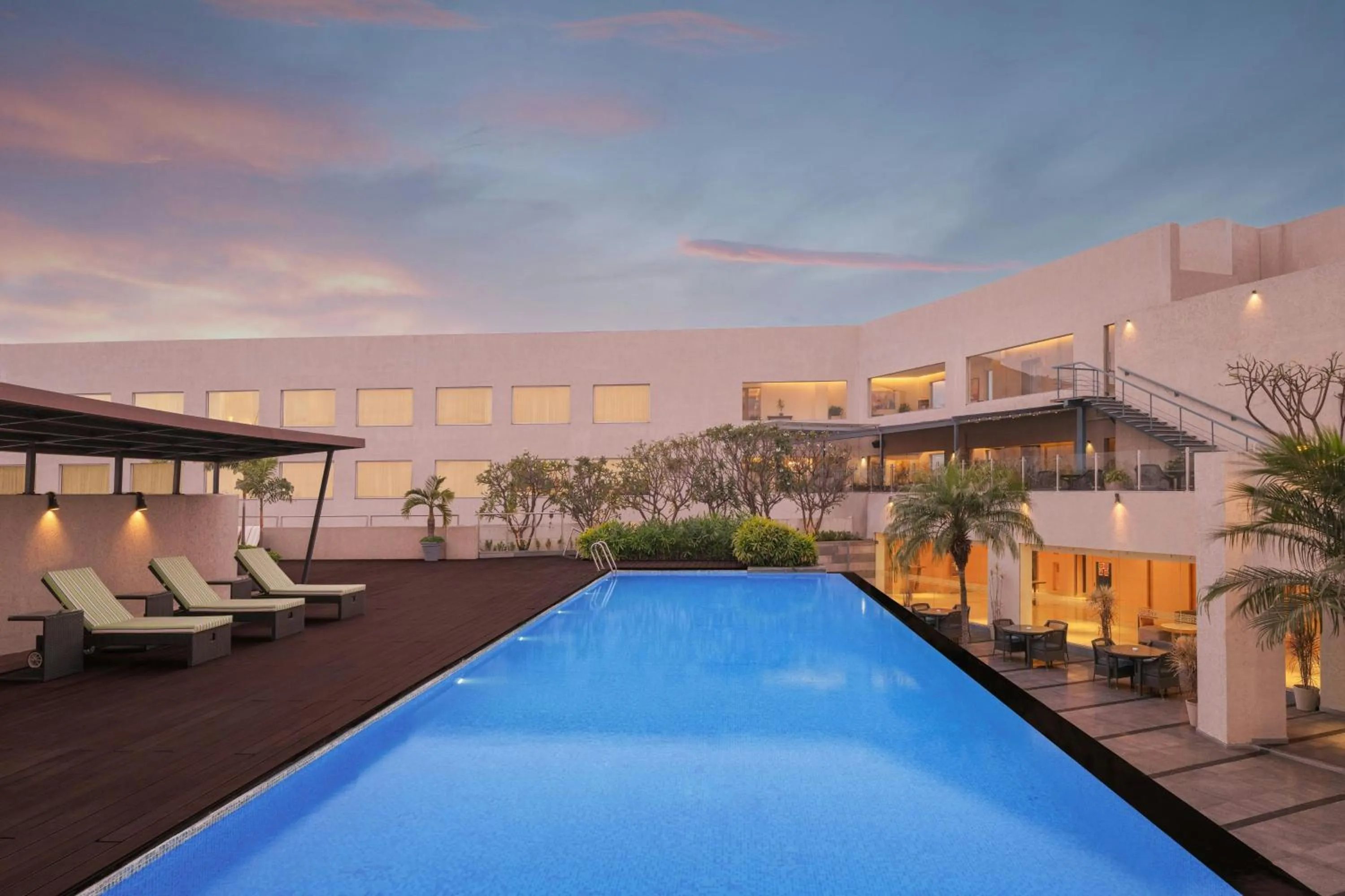 Swimming pool in Courtyard by Marriott Bhopal
