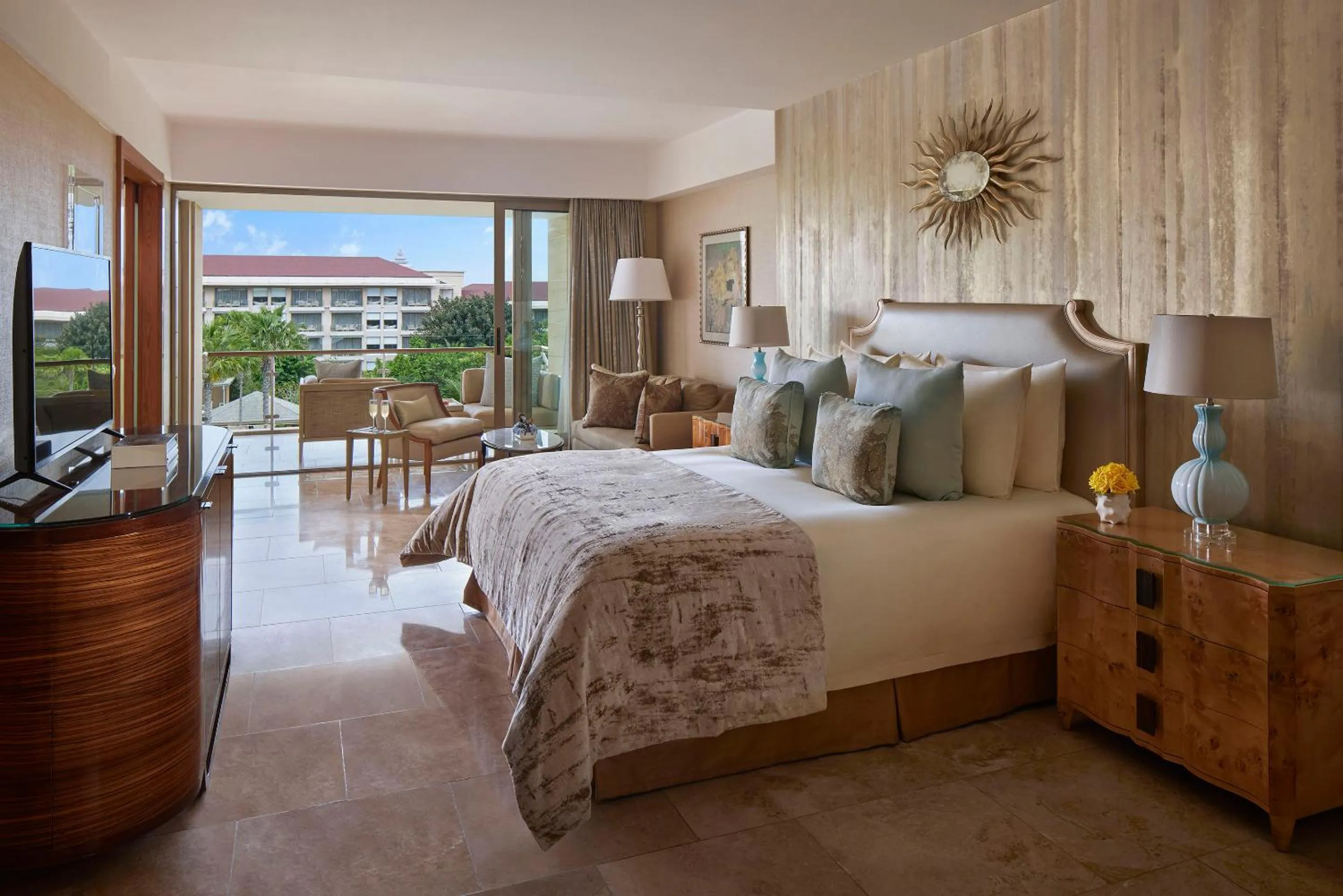 Bedroom, Bed in Mulia Resort