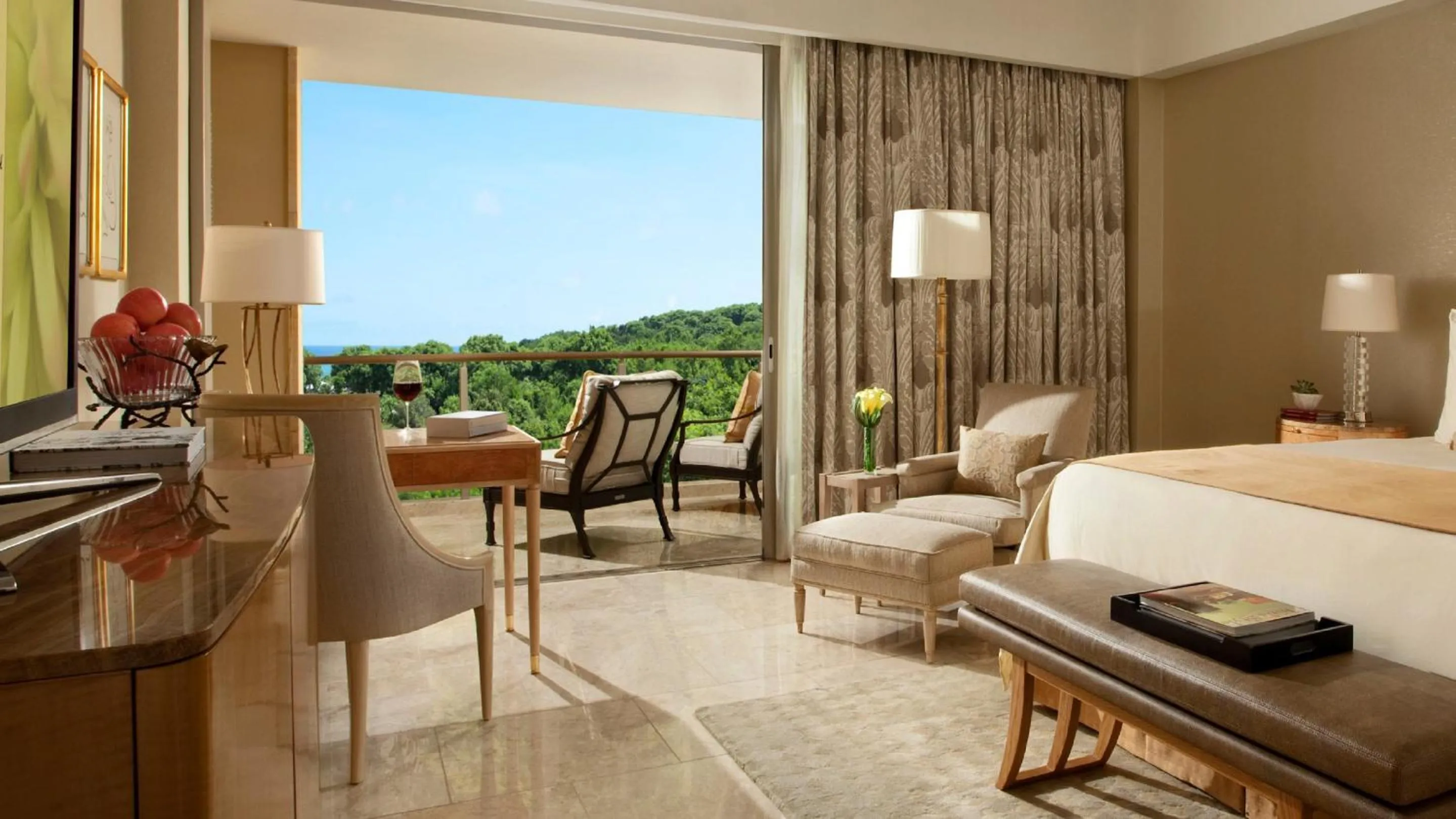 Bedroom, Bed in Mulia Resort