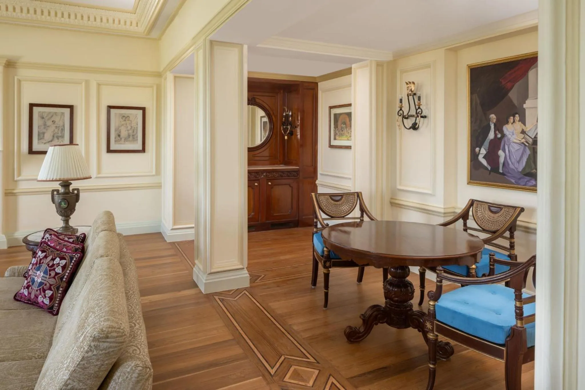 Seating area in ITC Windsor, a Luxury Collection Hotel, Bengaluru