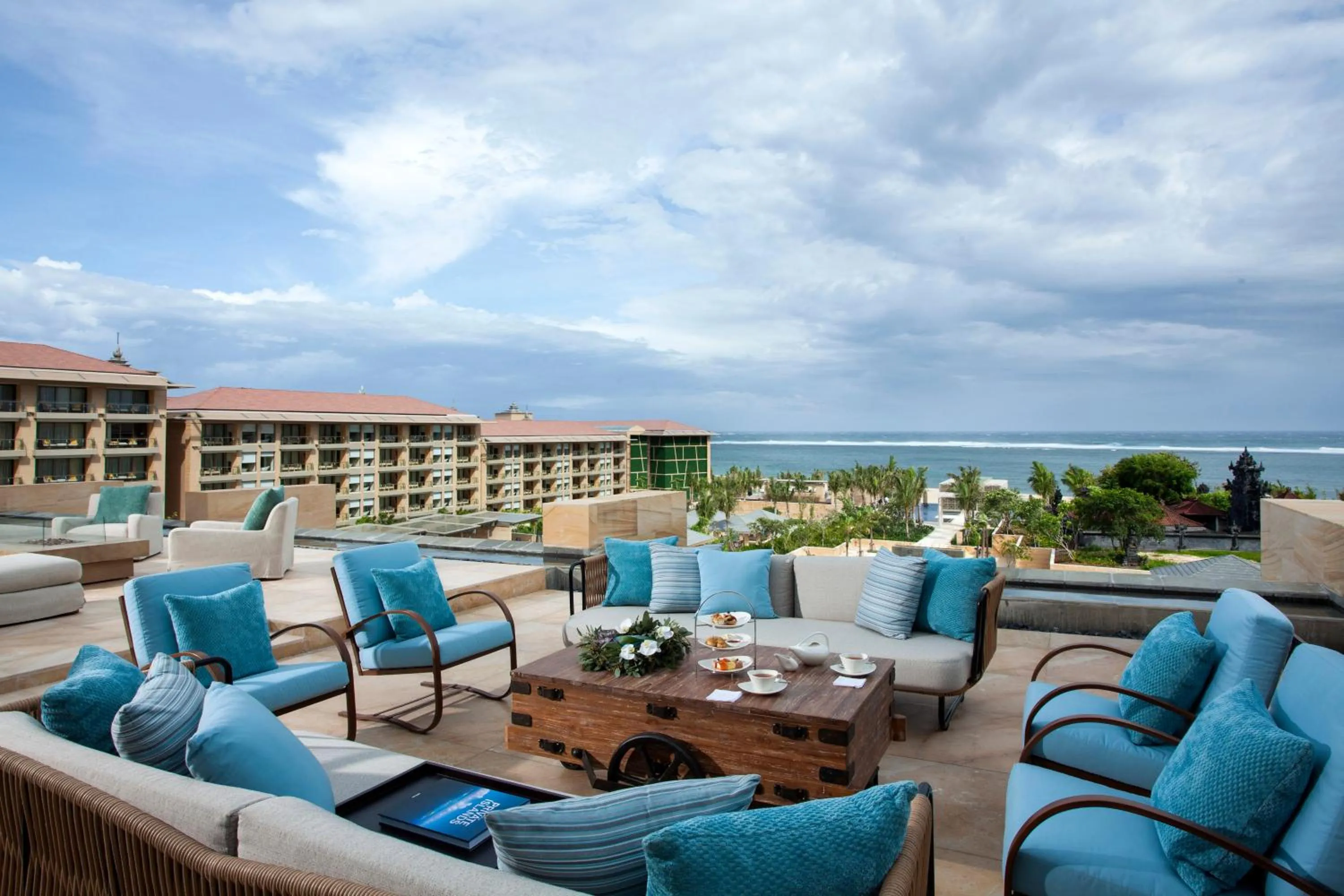 Lounge or bar in The Mulia