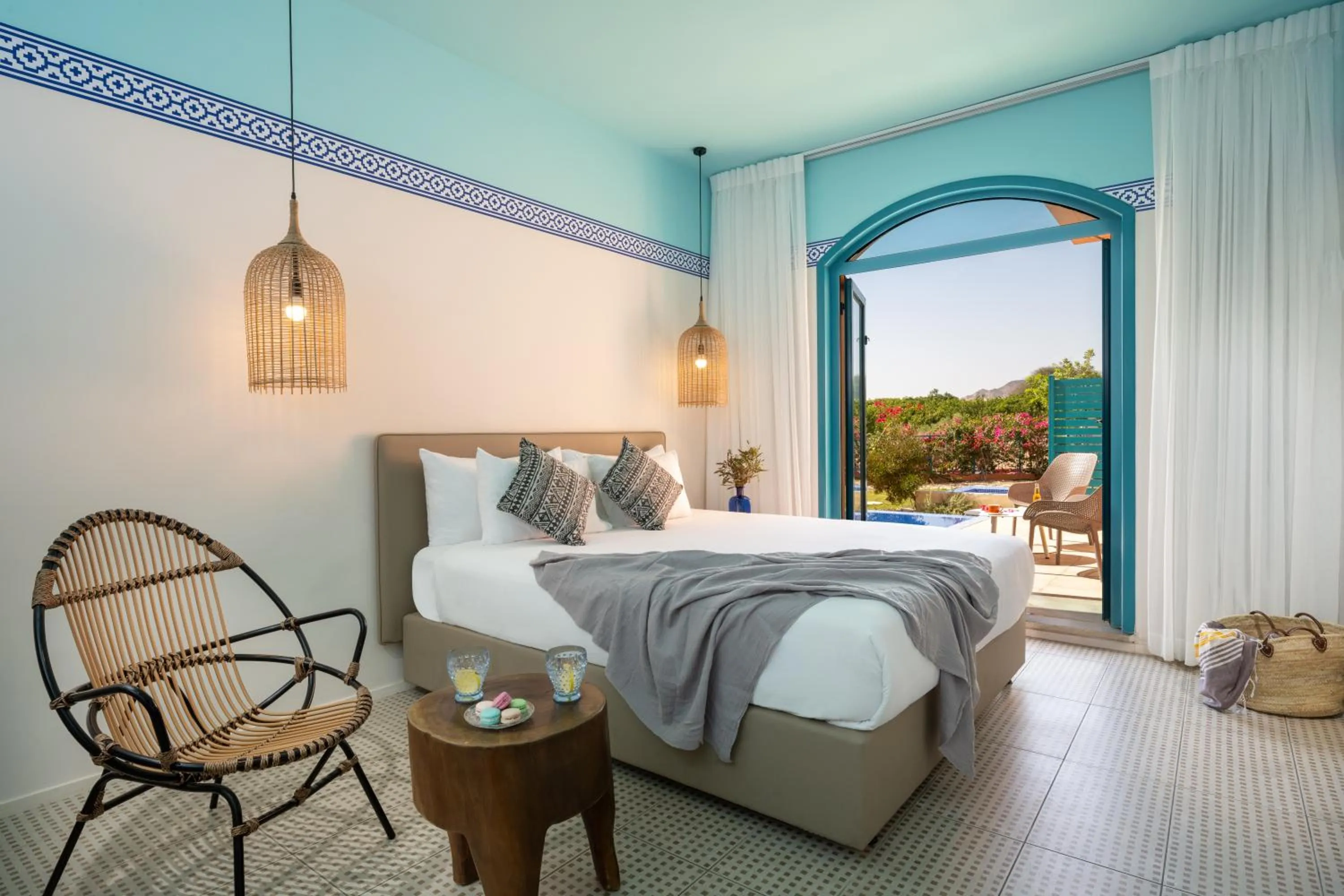 Pool view, Bed in U Splash Resort Eilat