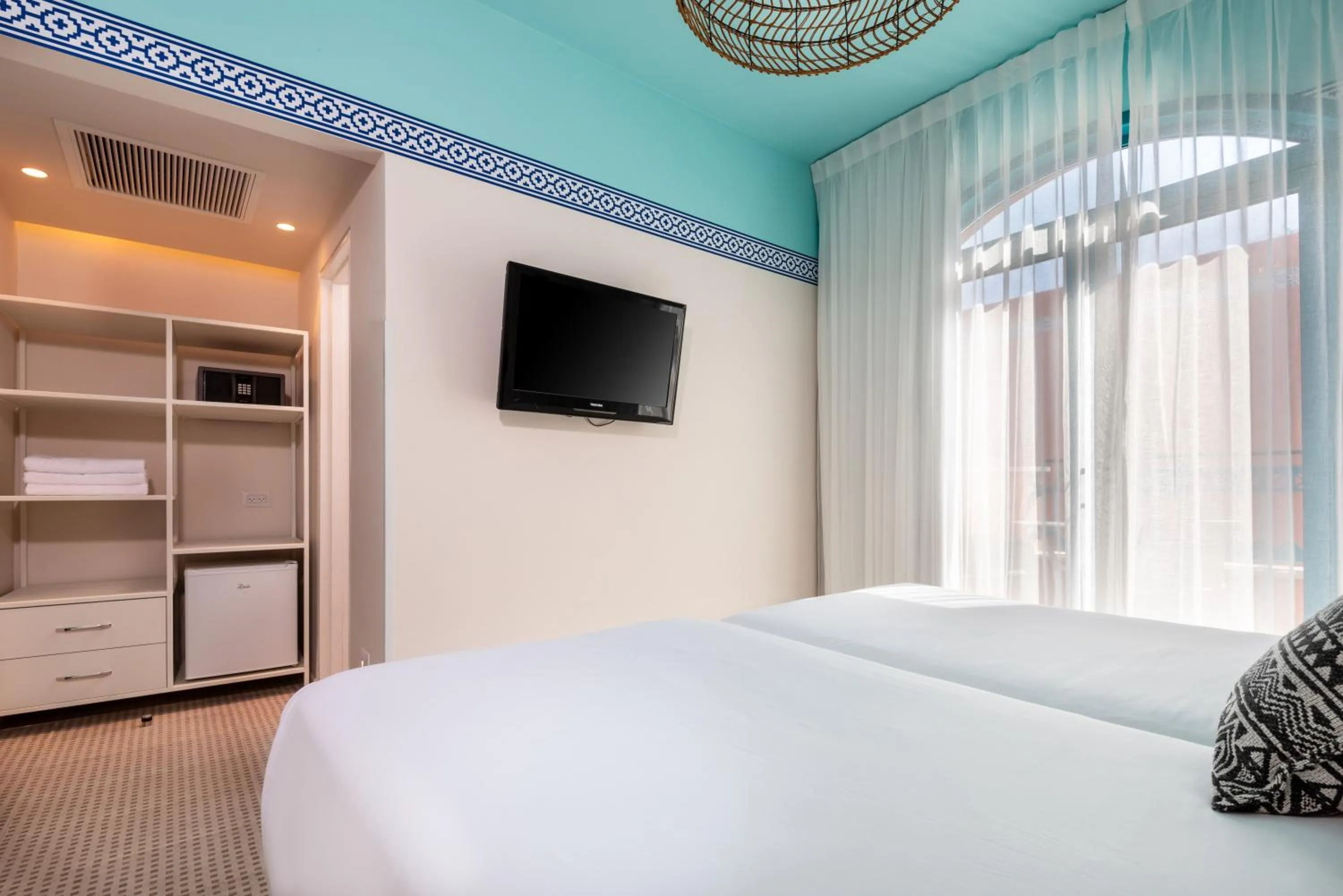 TV and multimedia, Bed in U Splash Resort Eilat