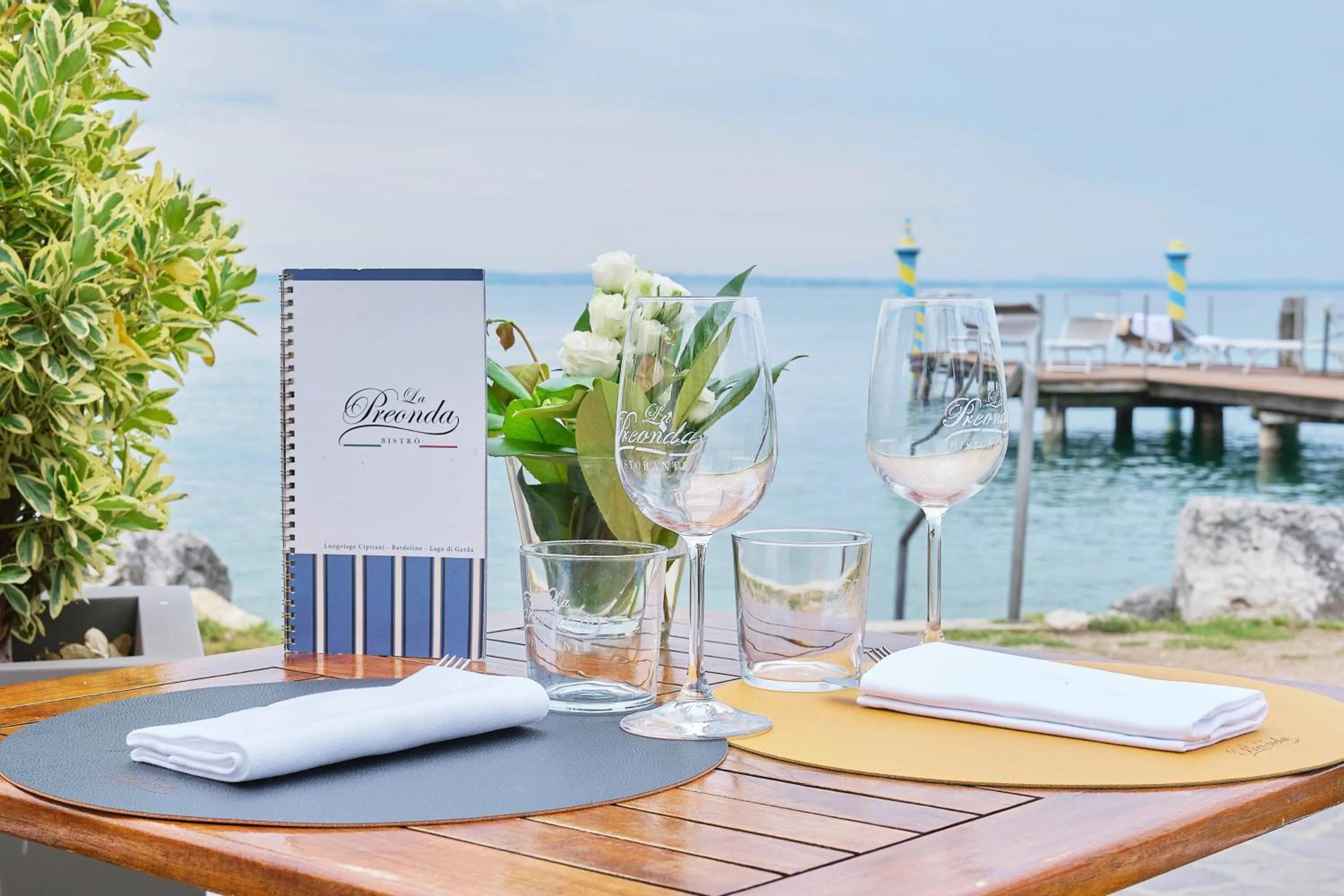 Restaurant/places to eat in Kriss Internazionale Hotel