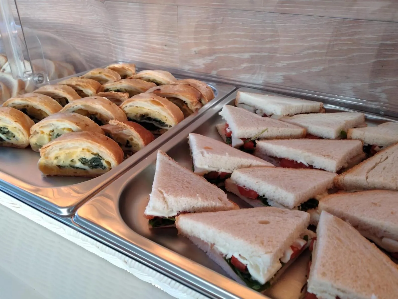 Buffet breakfast in La Casa di Linda