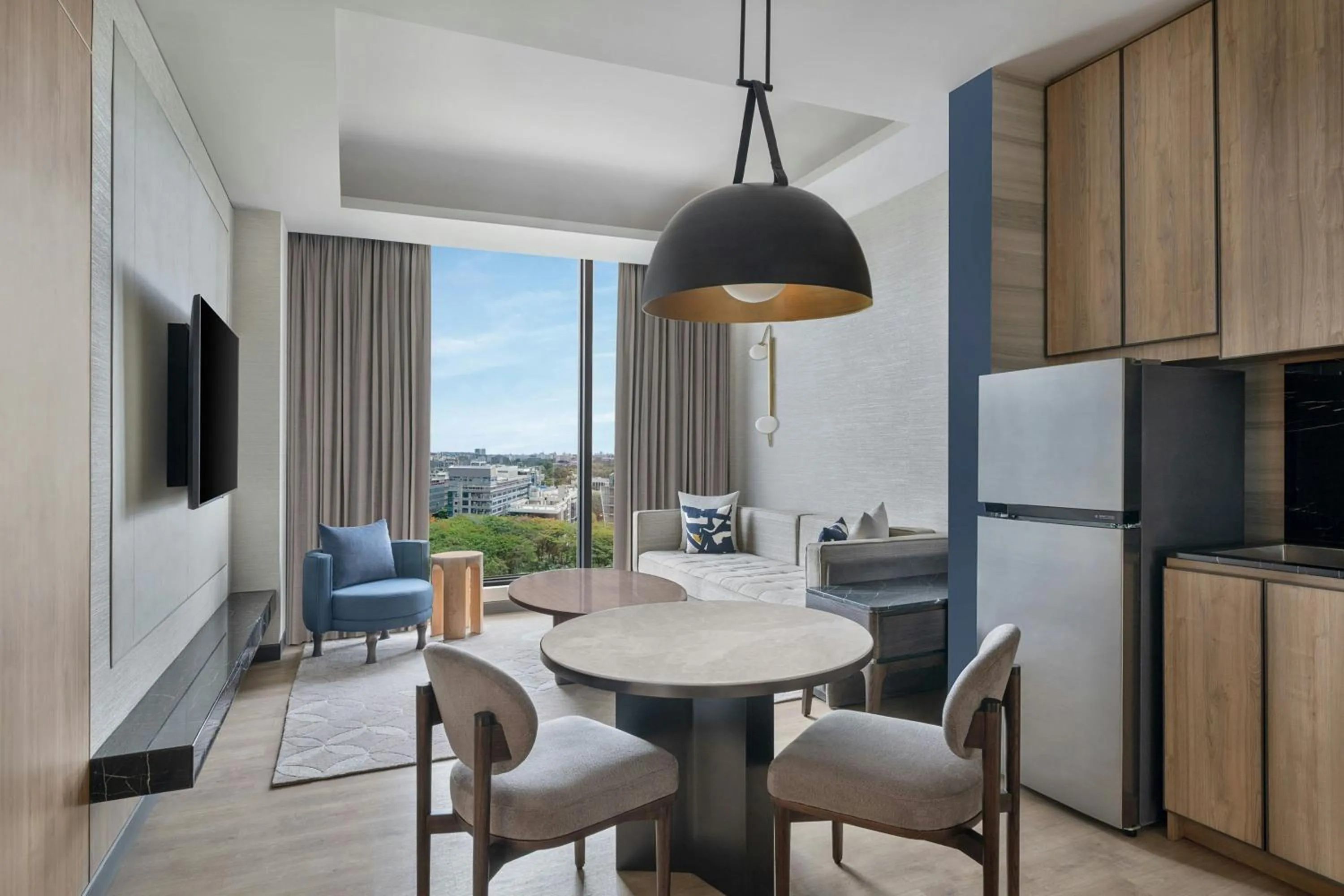 Living room in Bengaluru Marriott Hotel Whitefield