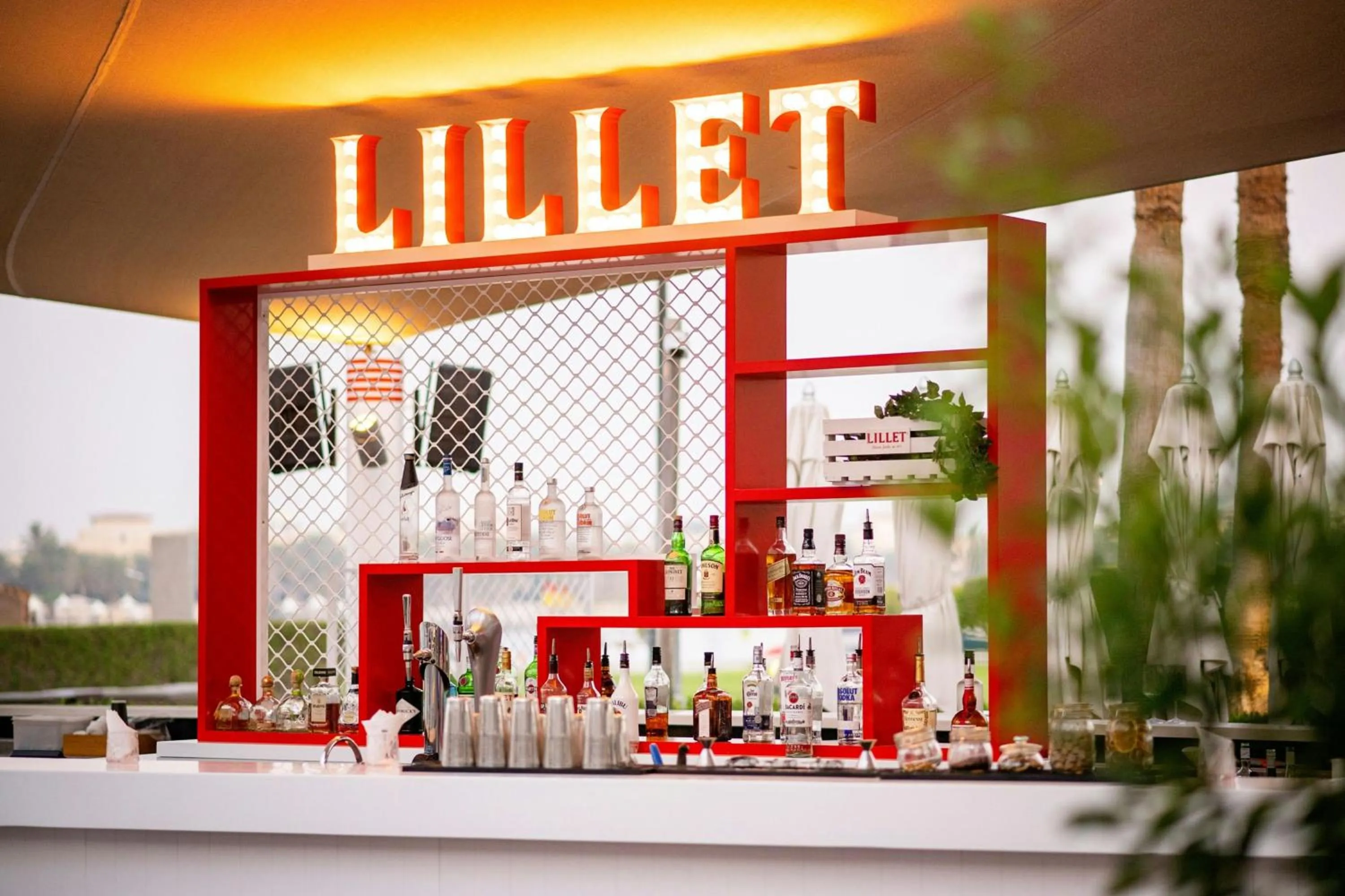 Swimming pool in The Ritz-Carlton Abu Dhabi, Grand Canal