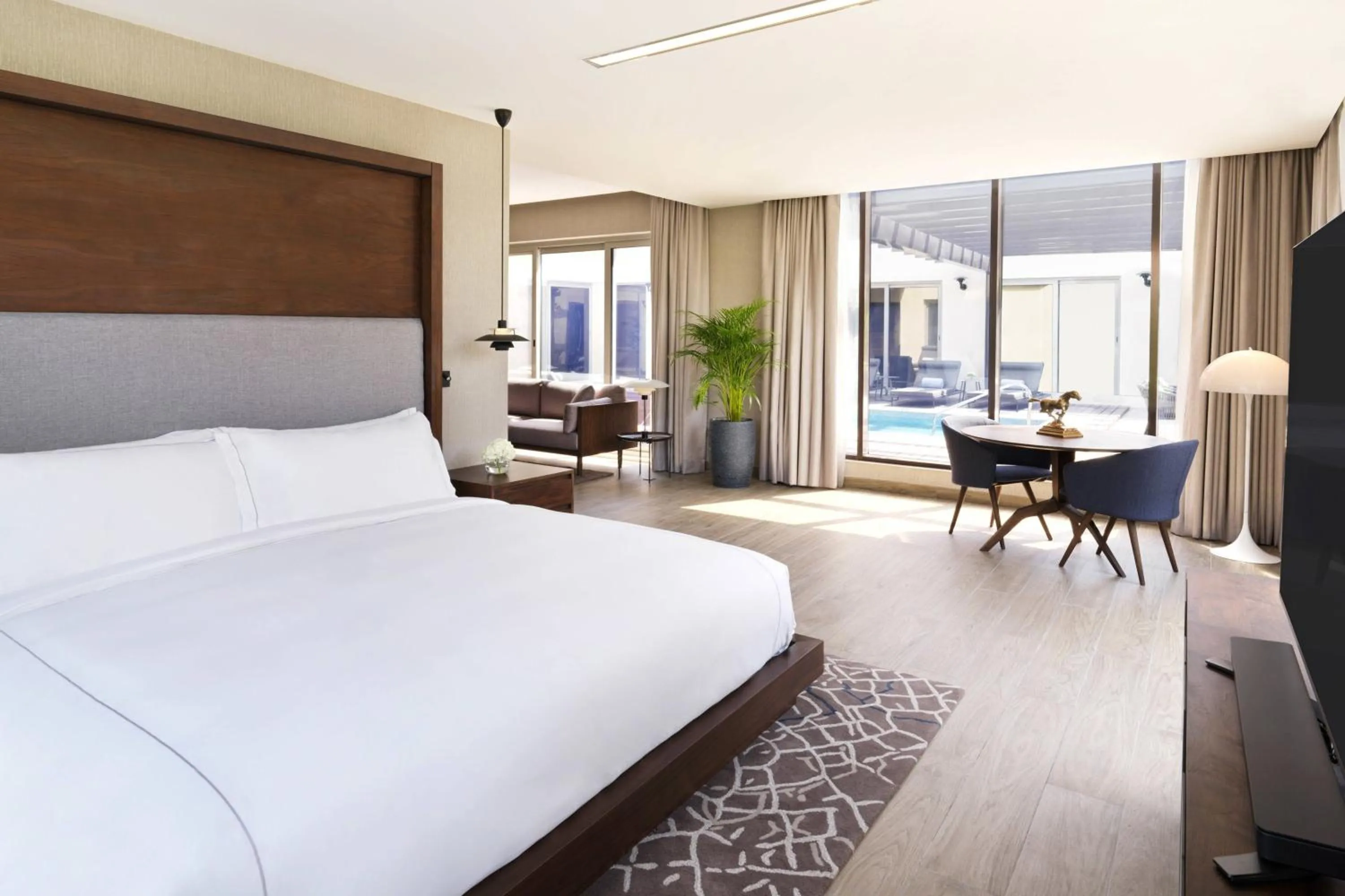 Bedroom, Bed in The Ritz-Carlton Abu Dhabi, Grand Canal