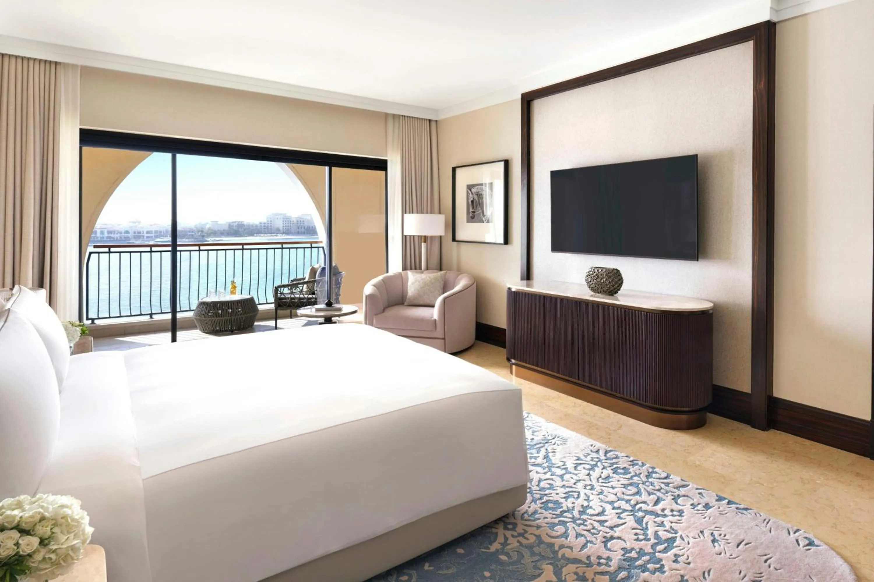 Bedroom, Bed in The Ritz-Carlton Abu Dhabi, Grand Canal