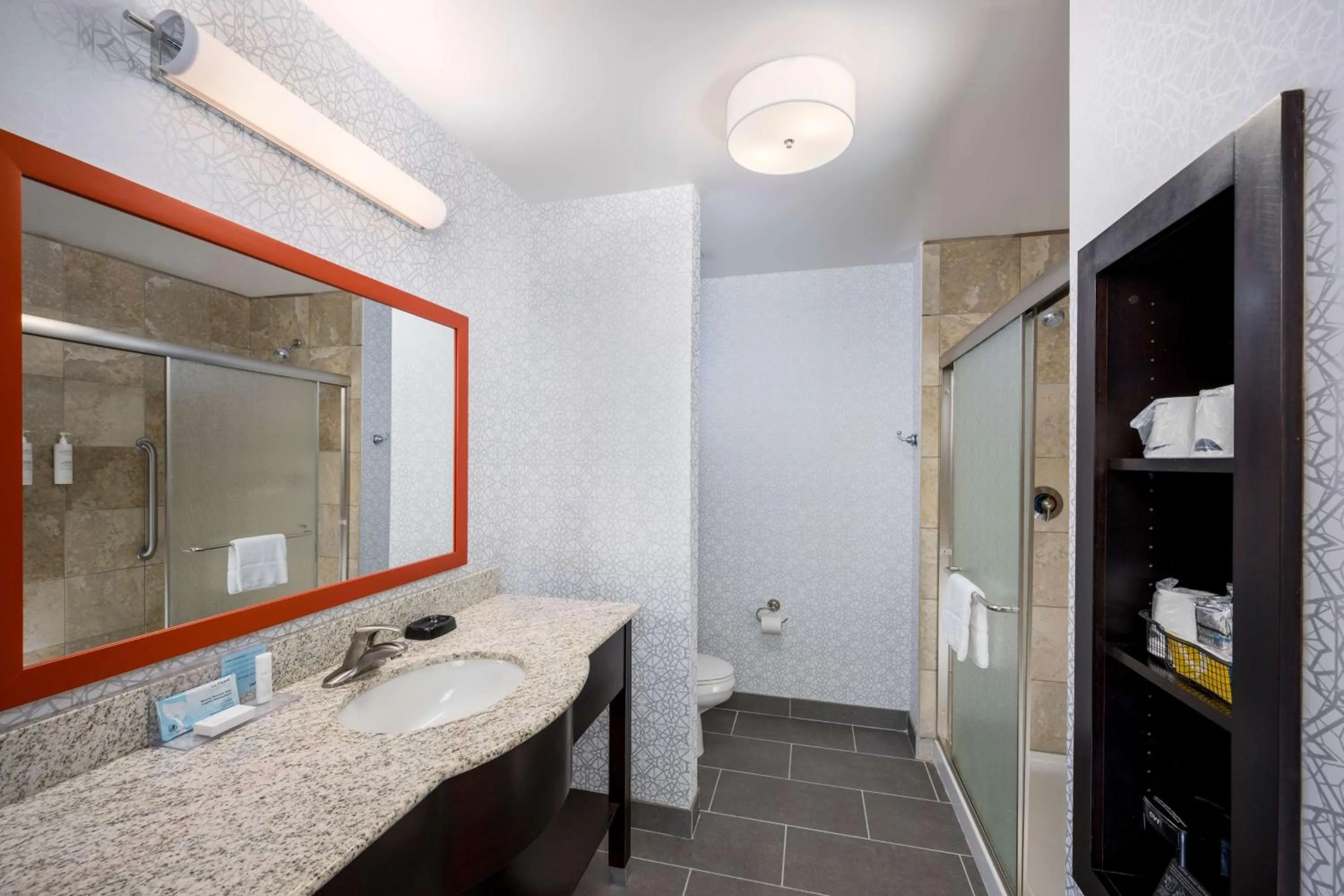 Bathroom in Hampton Inn & Suites Phoenix North/Happy Valley