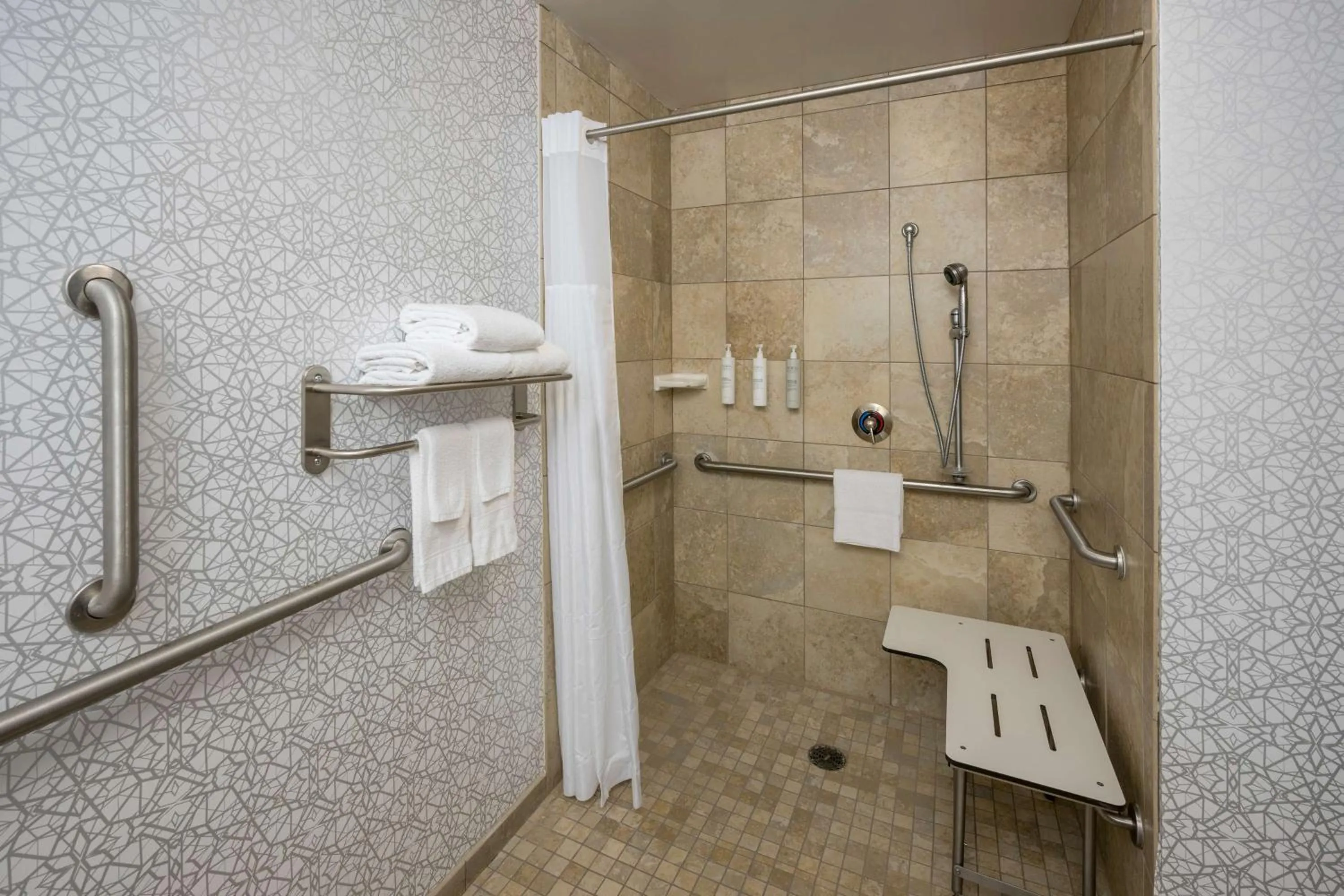Bathroom in Hampton Inn & Suites Phoenix North/Happy Valley