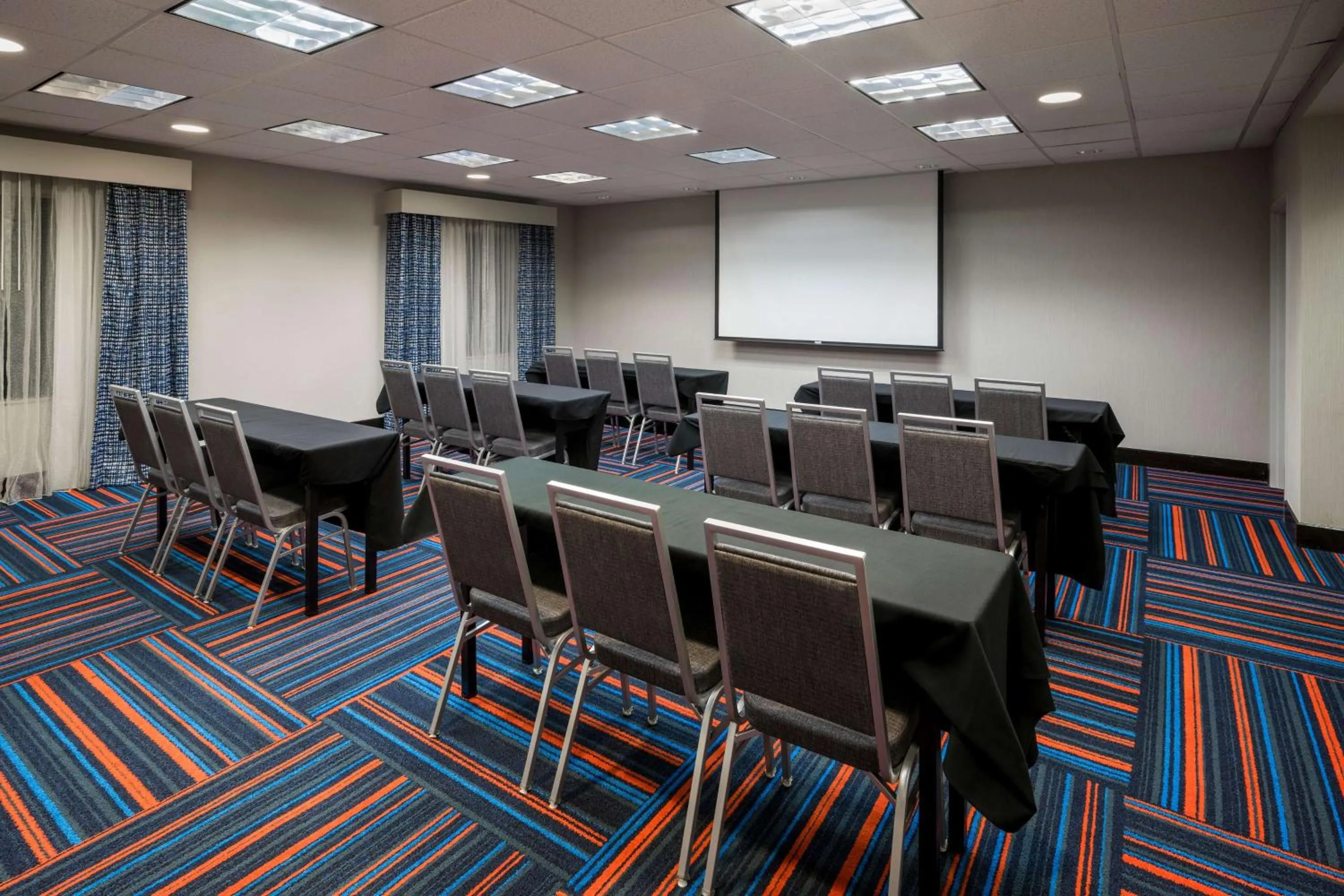 Meeting/conference room in Hampton Inn & Suites Phoenix North/Happy Valley