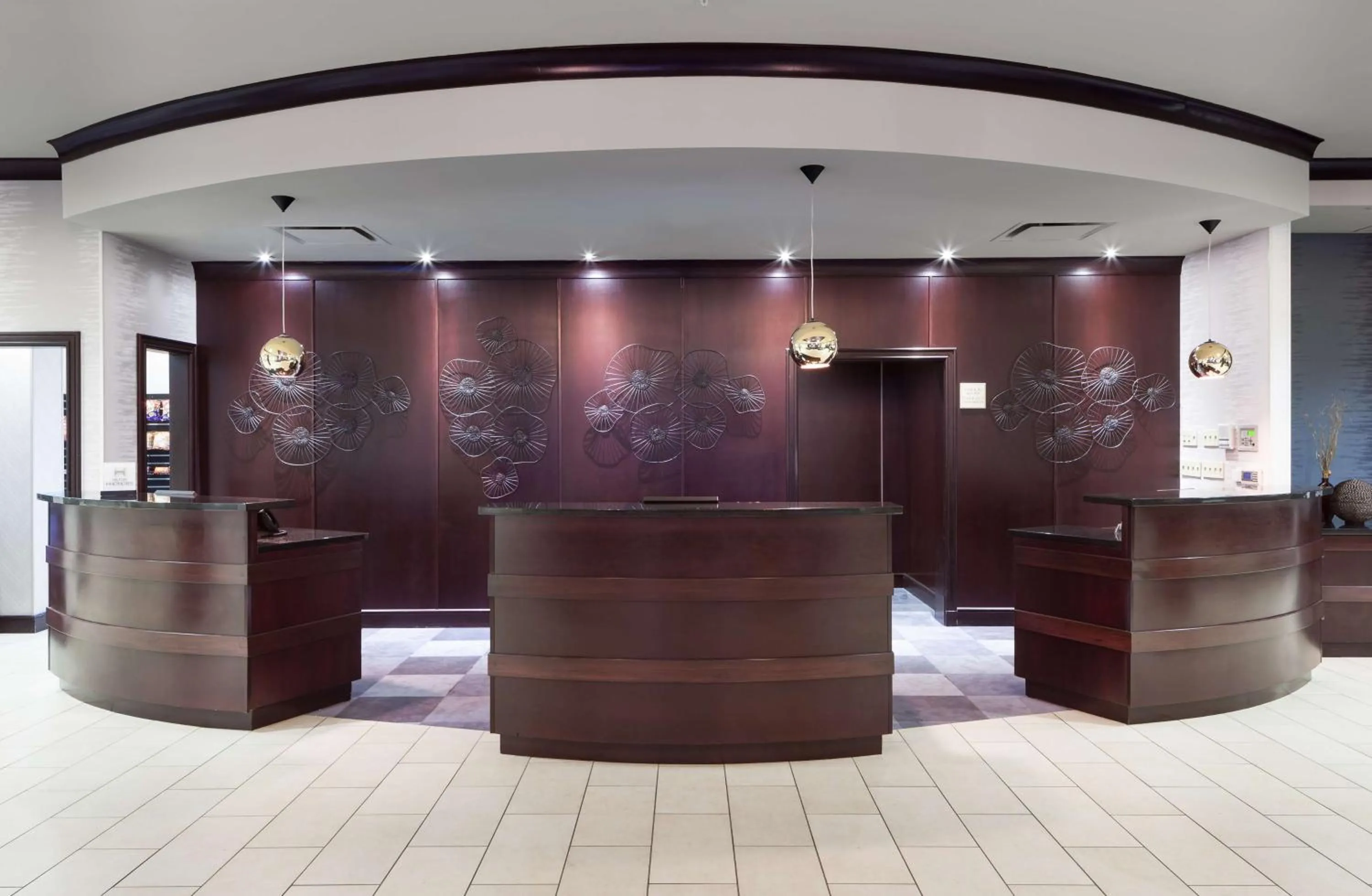 Lobby or reception in Embassy Suites by Hilton Tampa Brandon