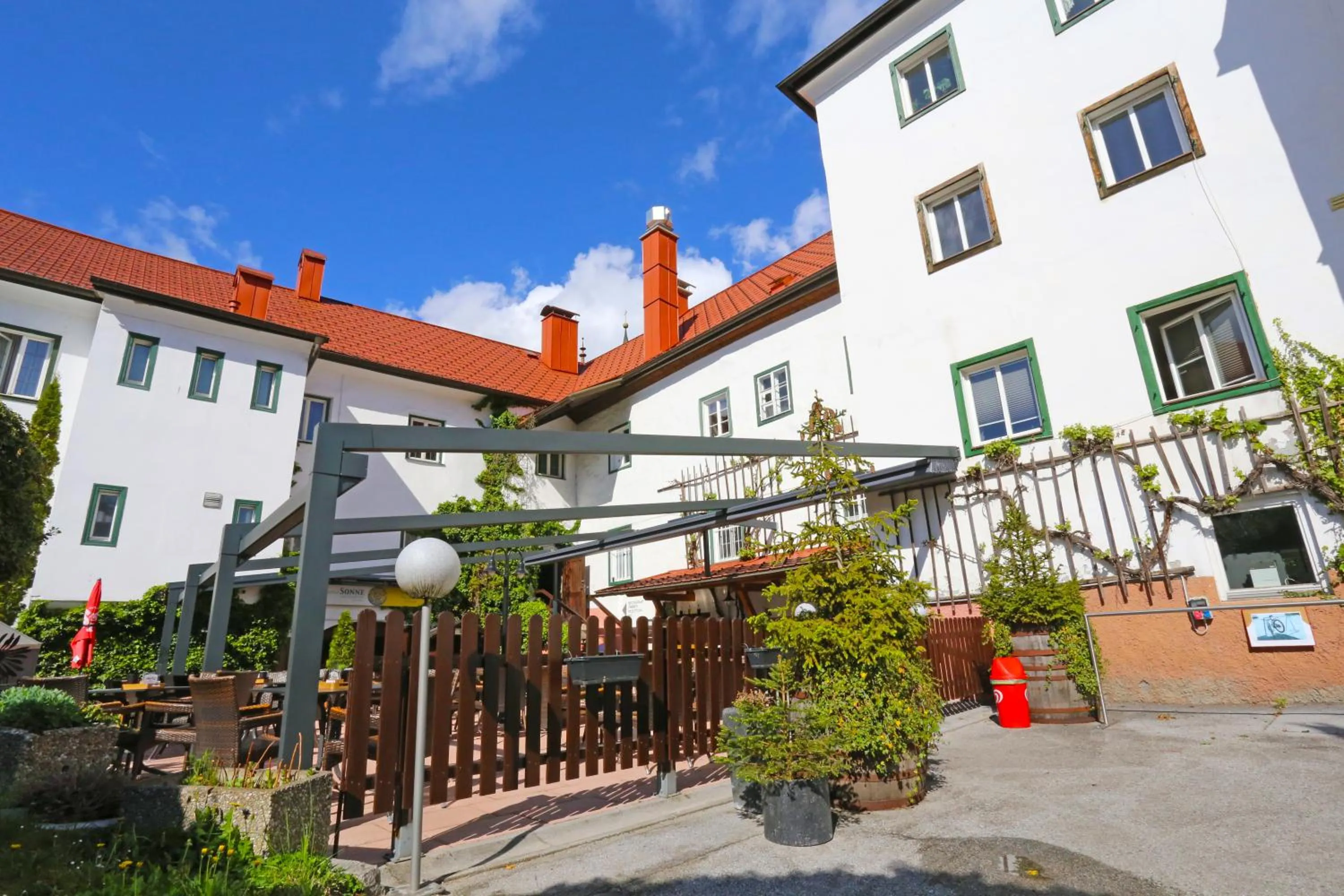 Garden view in Gasthof Sonne