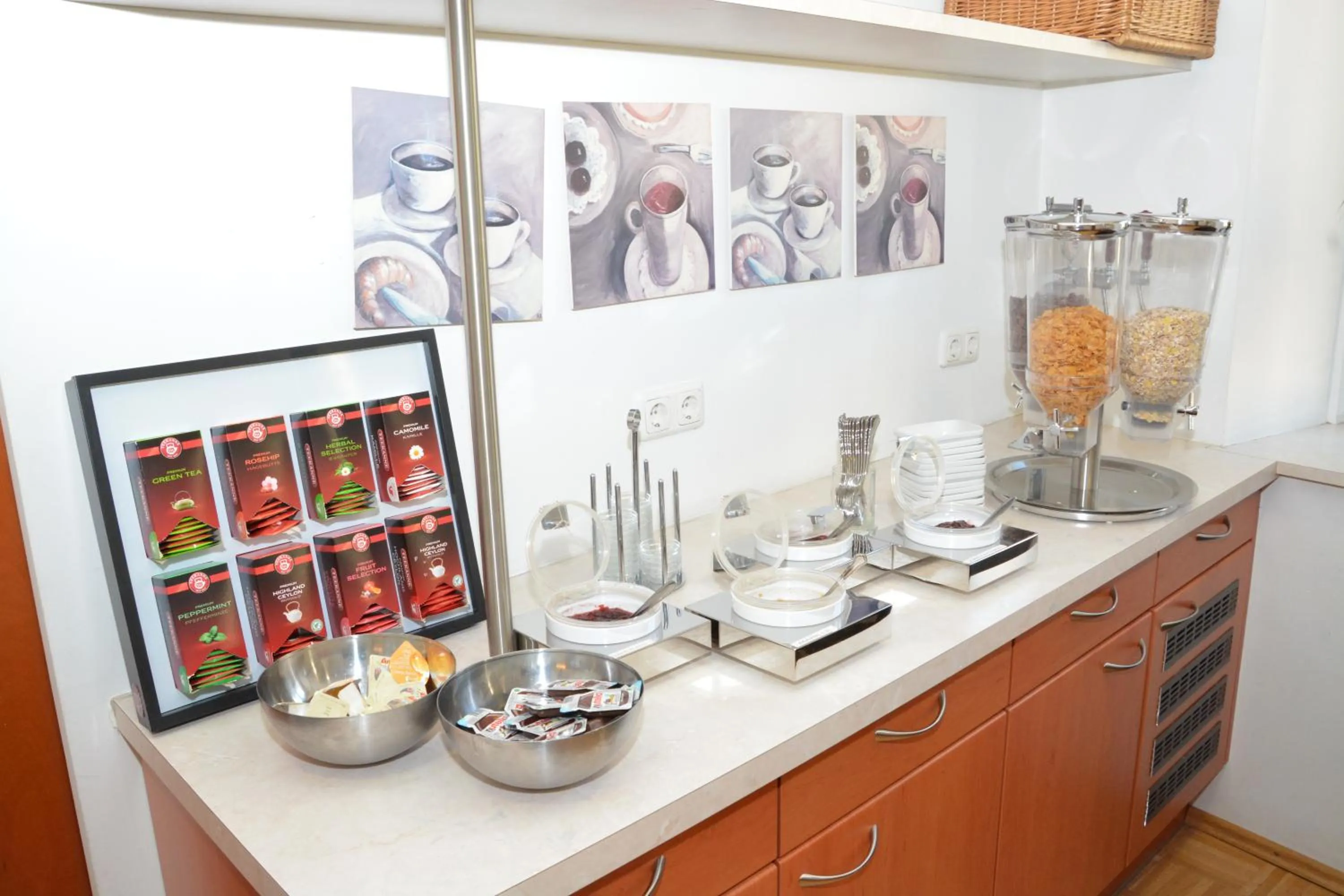 Buffet breakfast in Gasthof Sonne