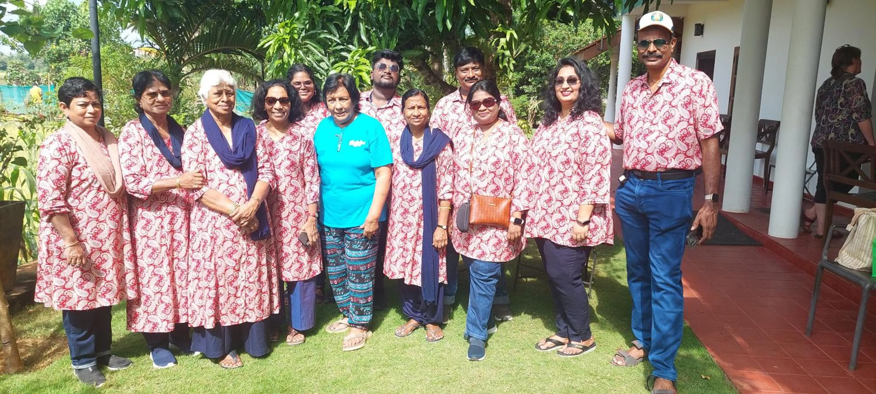 group of guests in Mailagama Cinnamon Residence