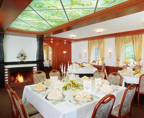 Restaurant/places to eat in Jagdschloss Mönchbruch